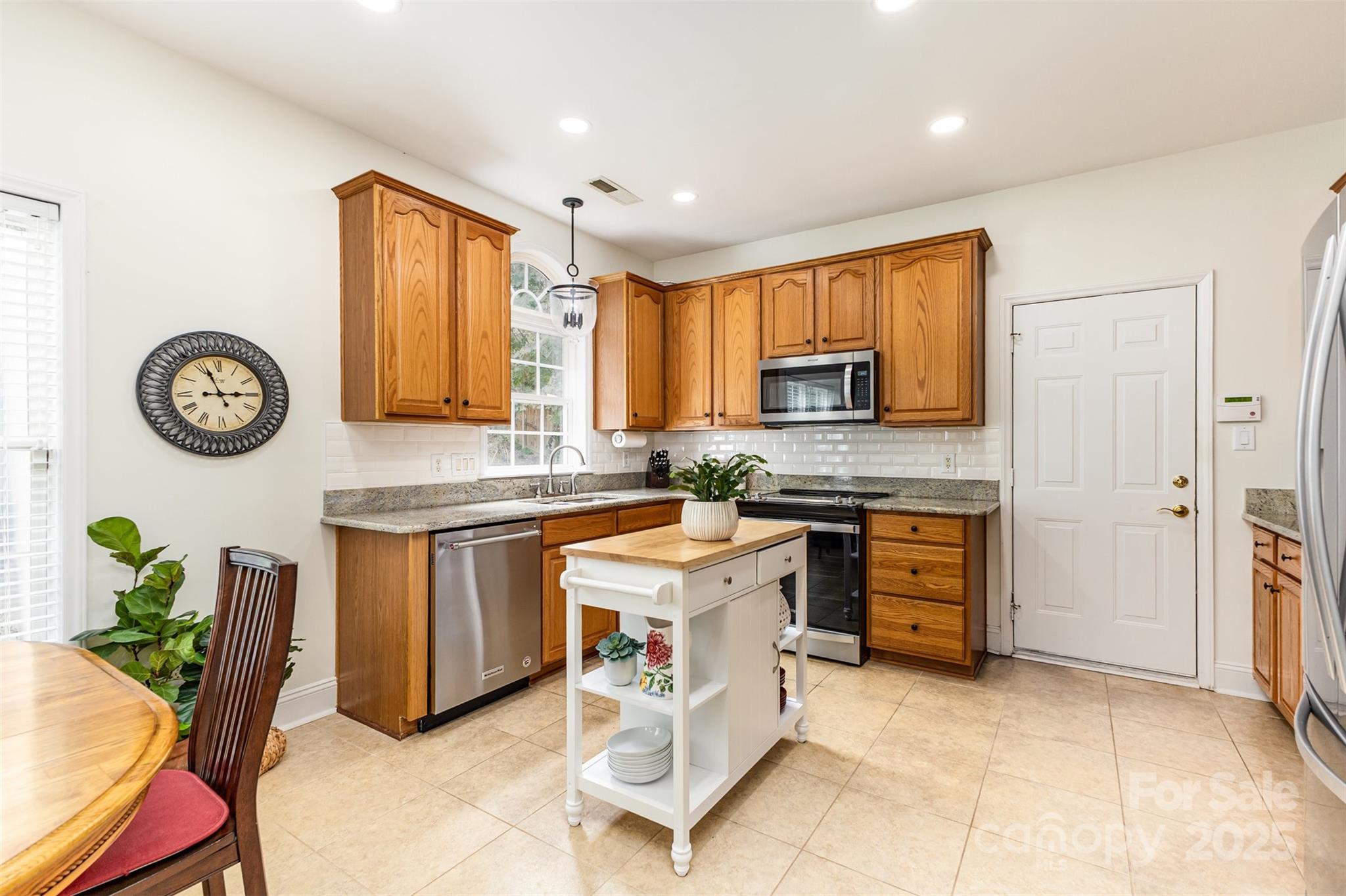 3805 Nancy Creek Road Unit: 5