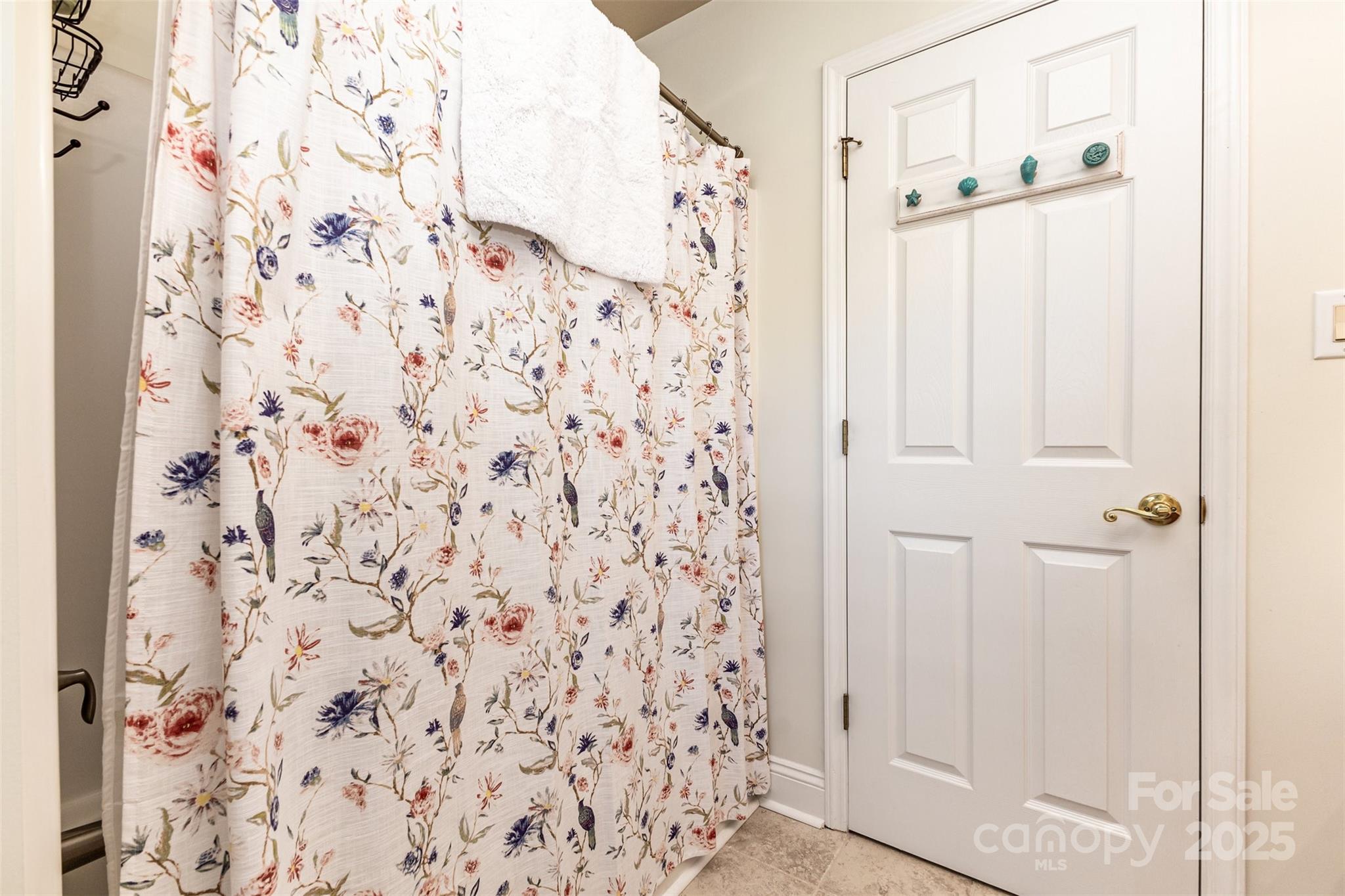3805 Nancy Creek Road Unit: 5