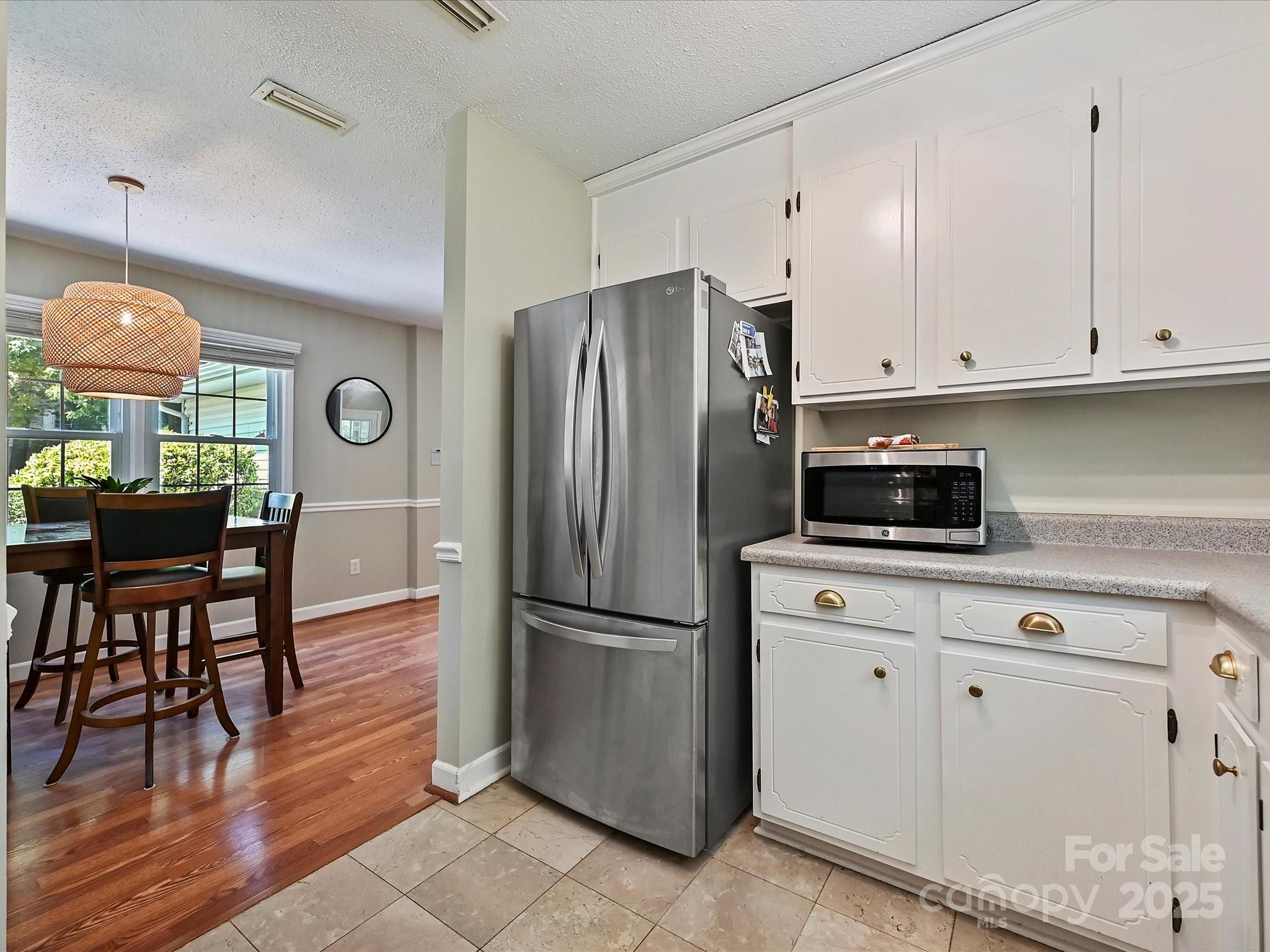 3808 Cobbleridge Drive