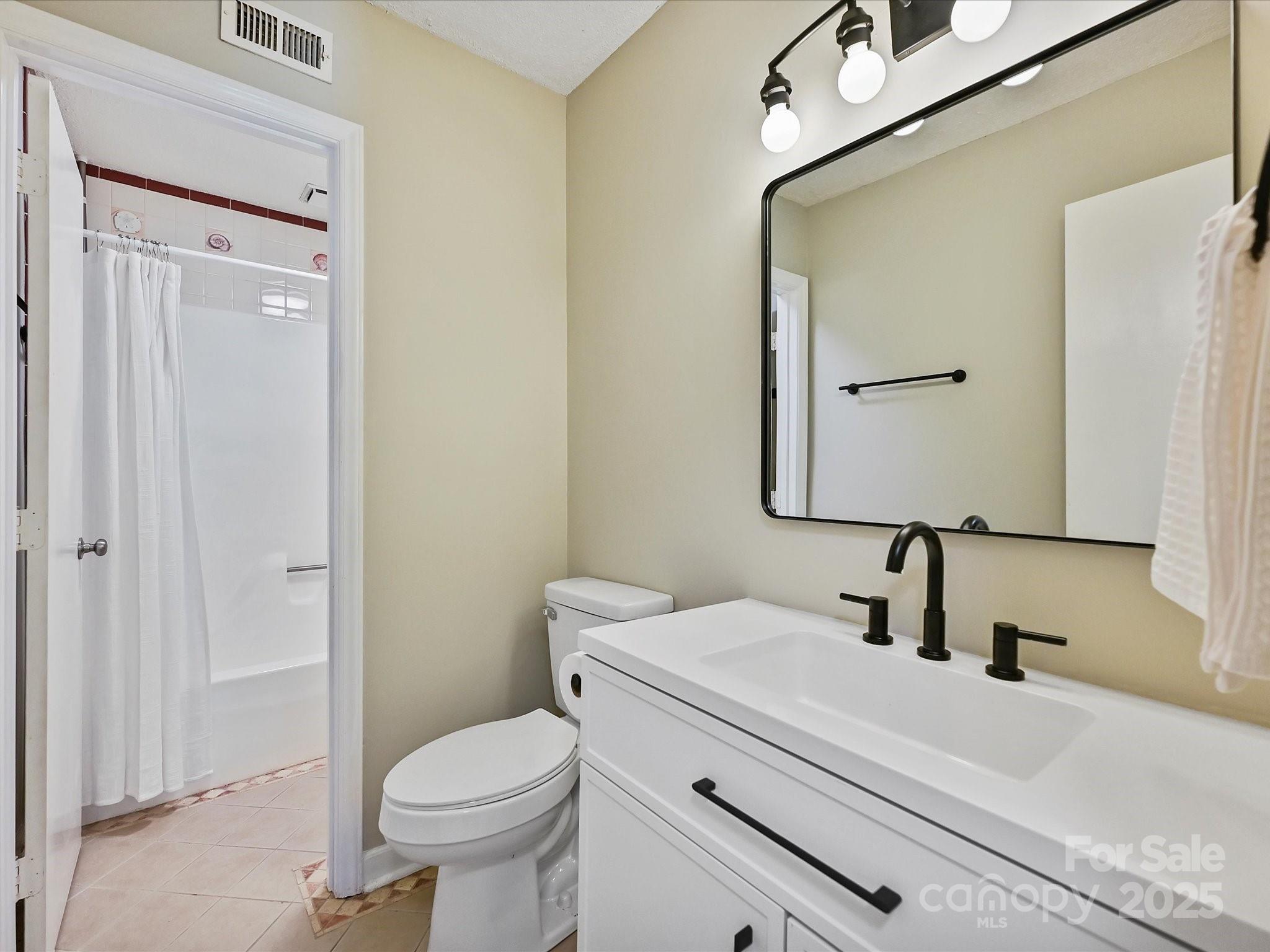 3808 Cobbleridge Drive