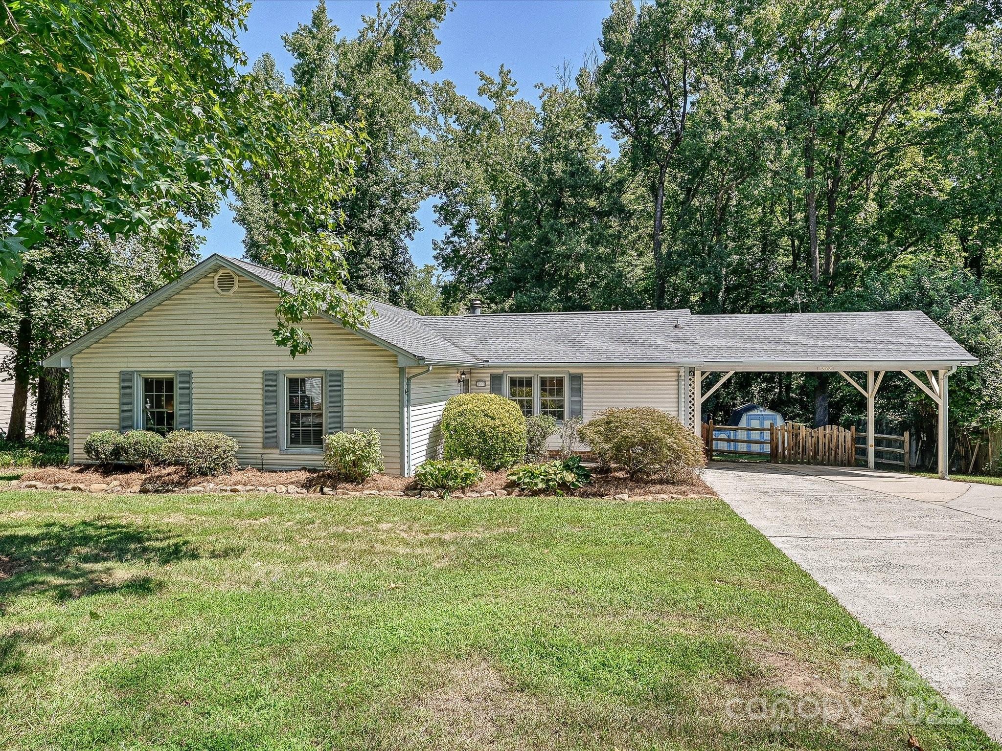 3808 Cobbleridge Drive