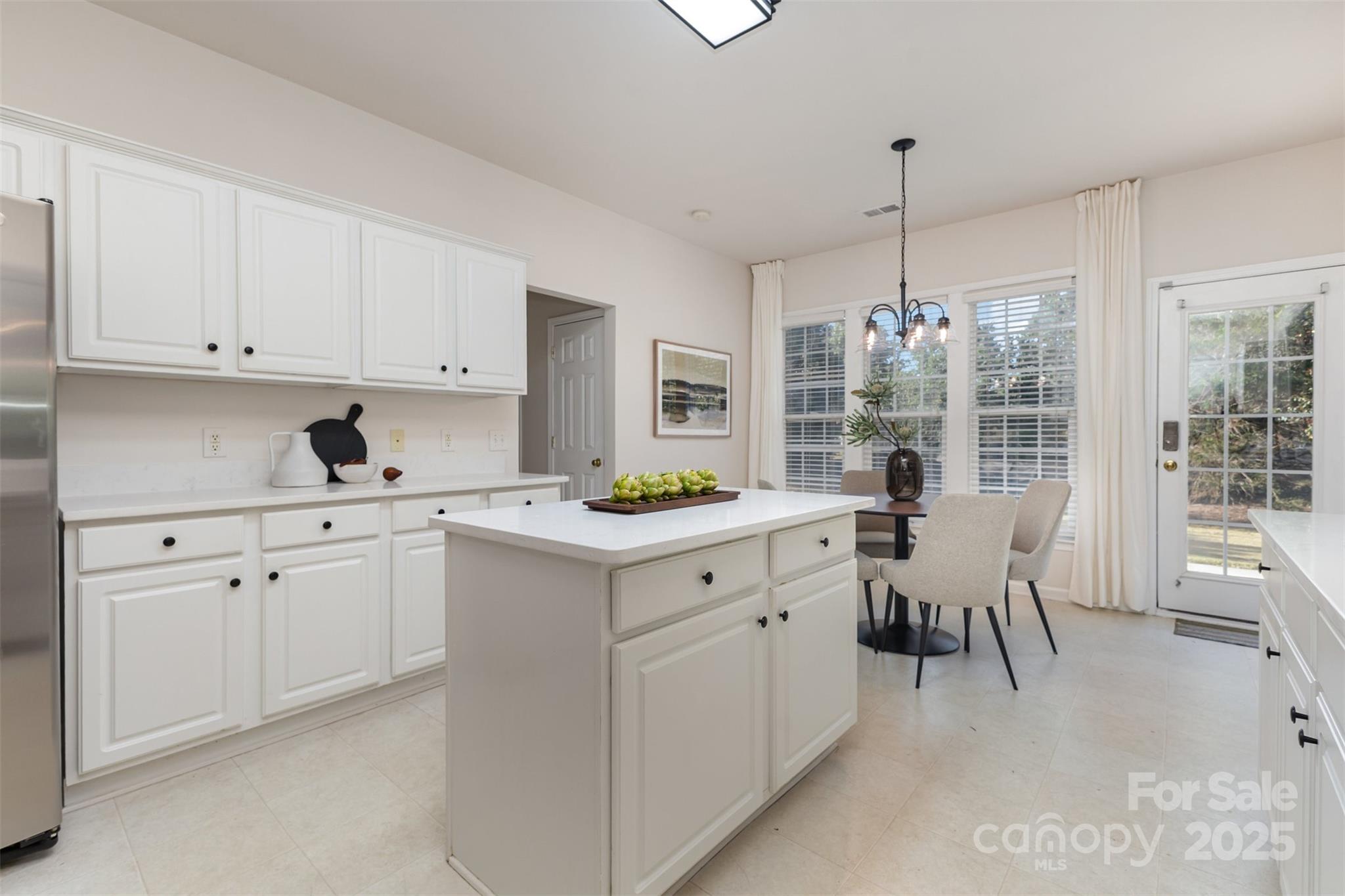 7633 Rathburn Lane