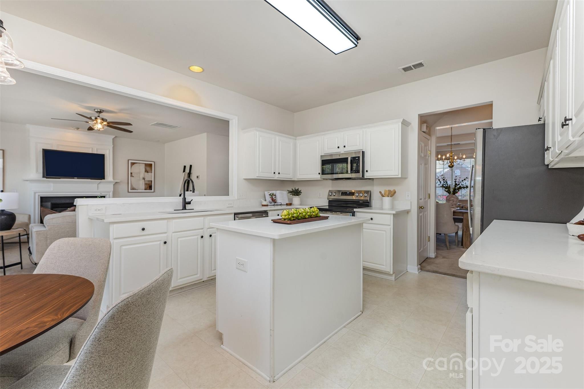 7633 Rathburn Lane