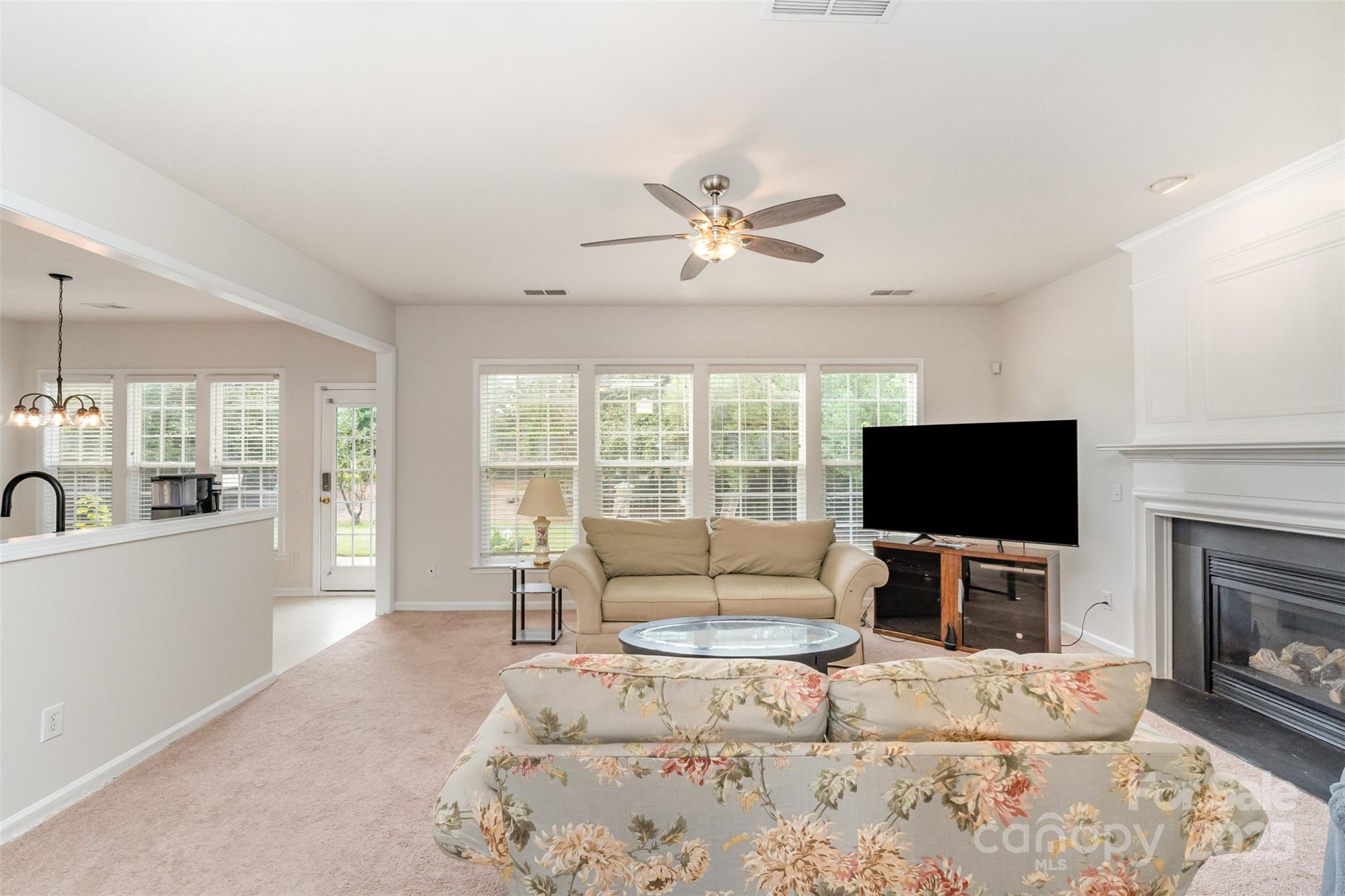 7633 Rathburn Lane