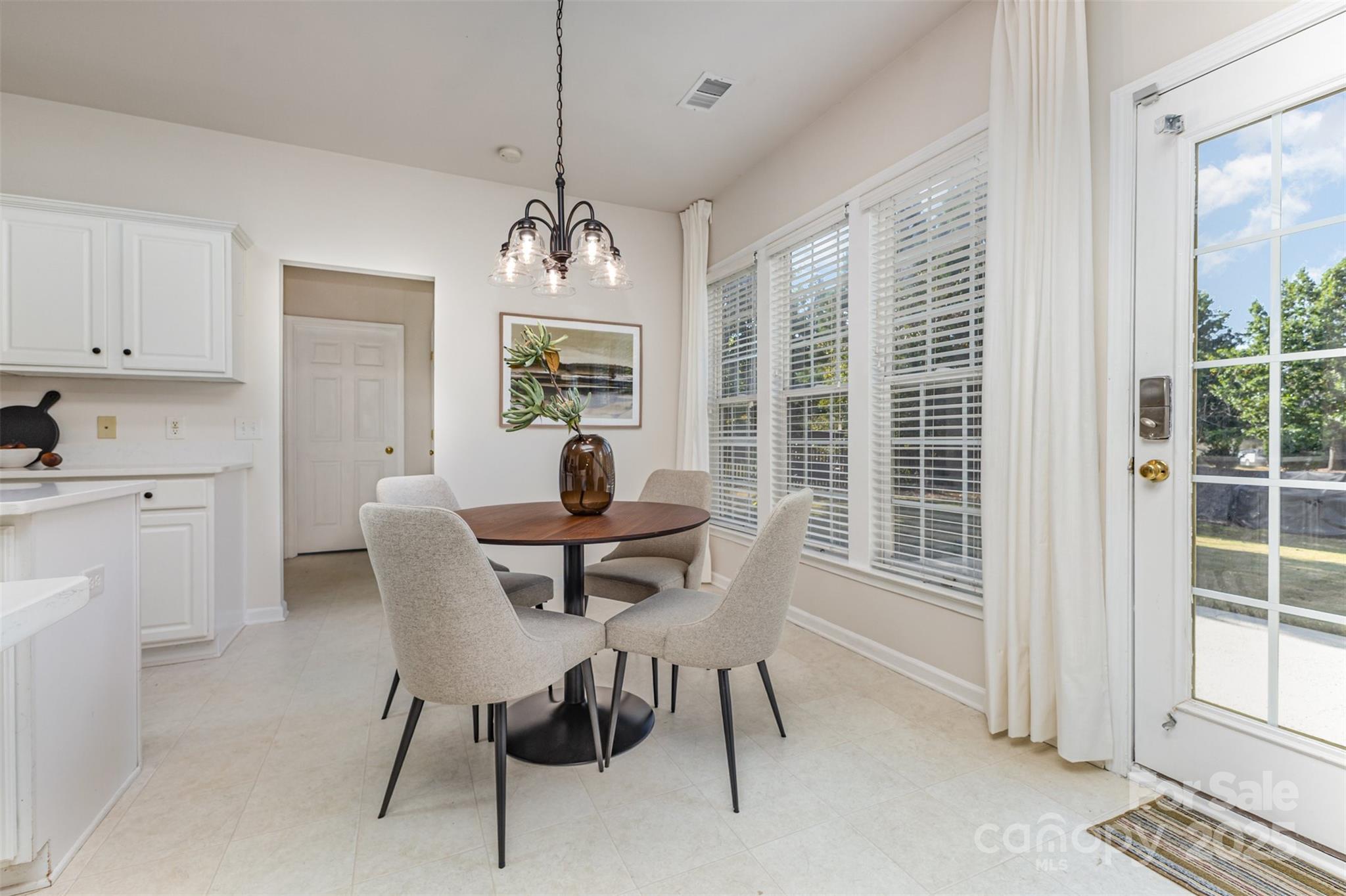 7633 Rathburn Lane