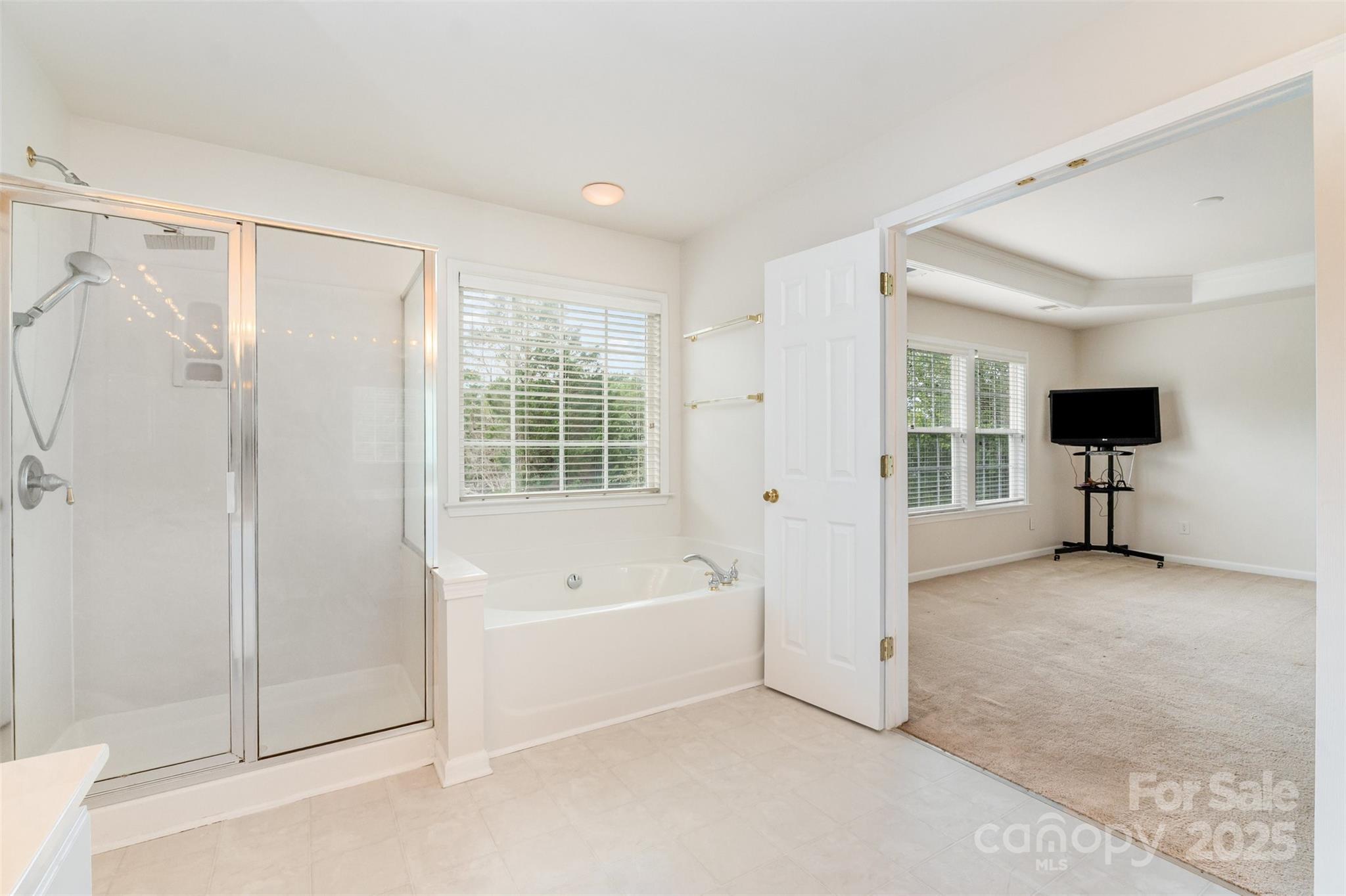 7633 Rathburn Lane