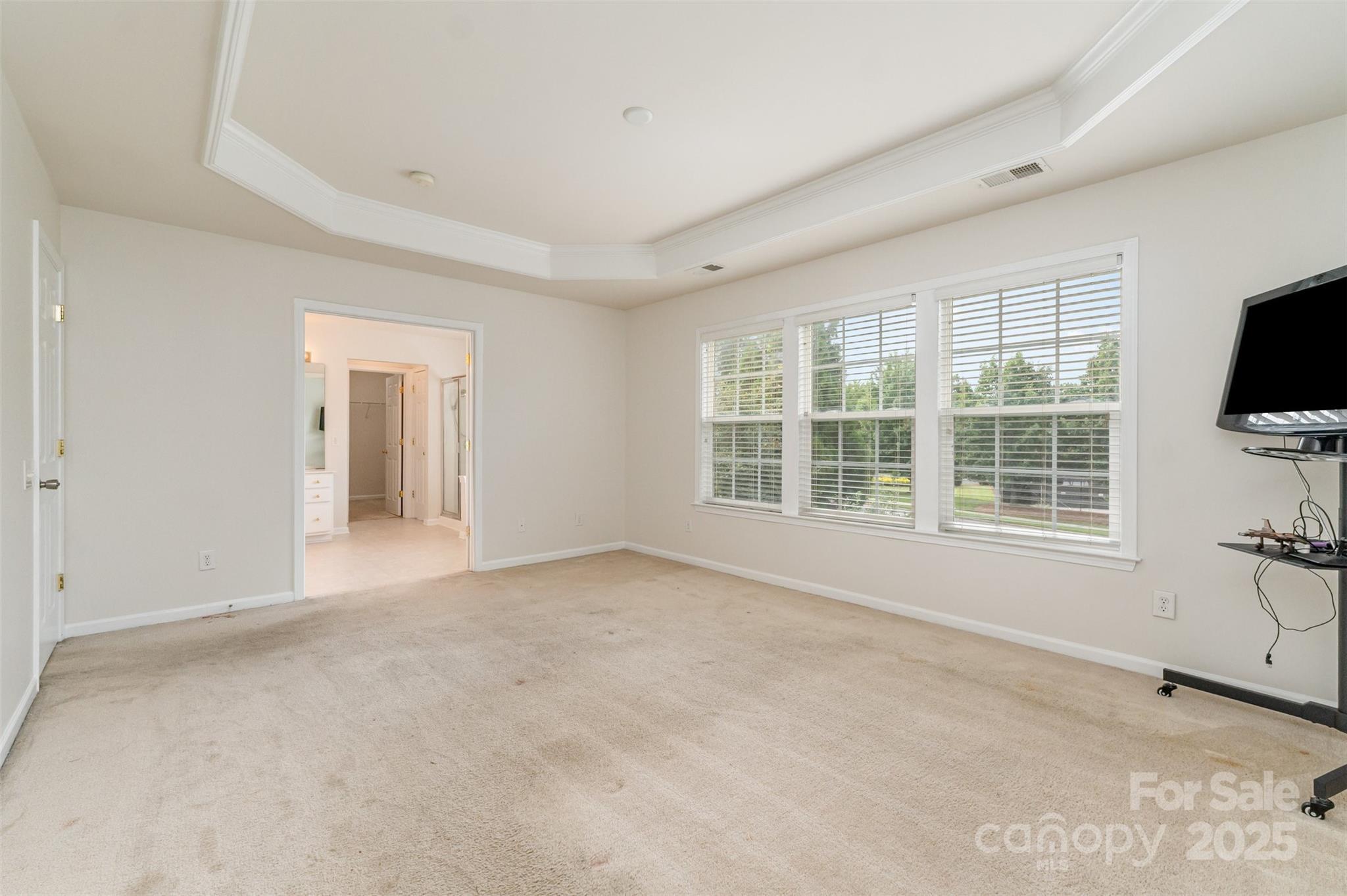 7633 Rathburn Lane