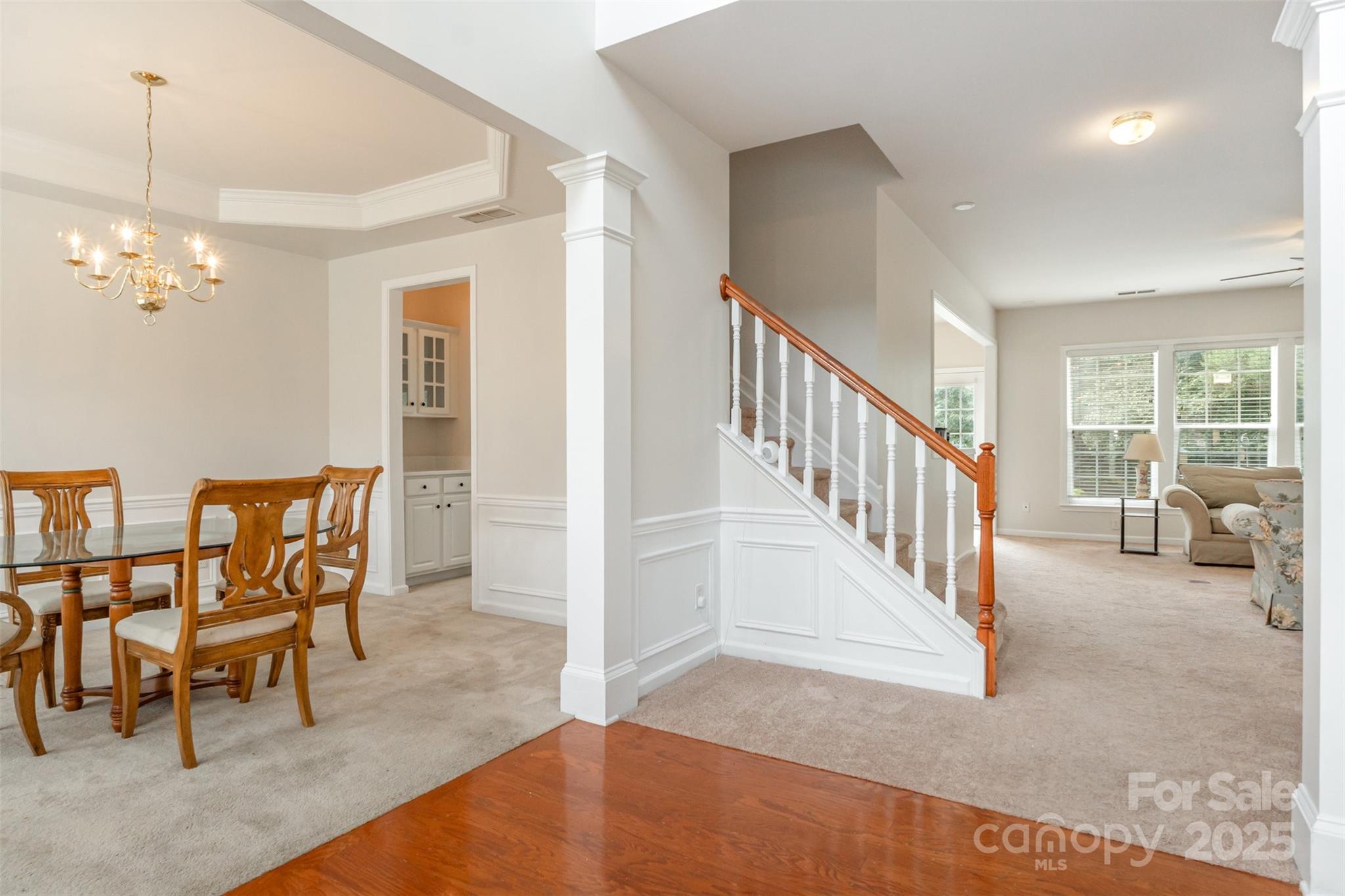 7633 Rathburn Lane
