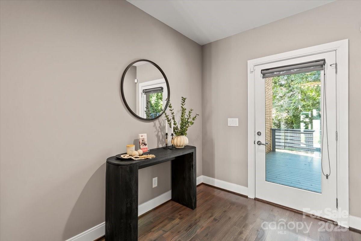 1409 N Alexander Street