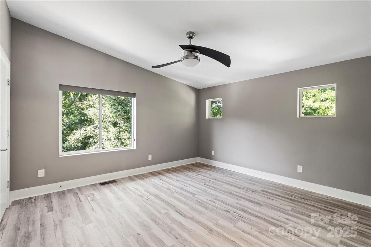 1409 N Alexander Street