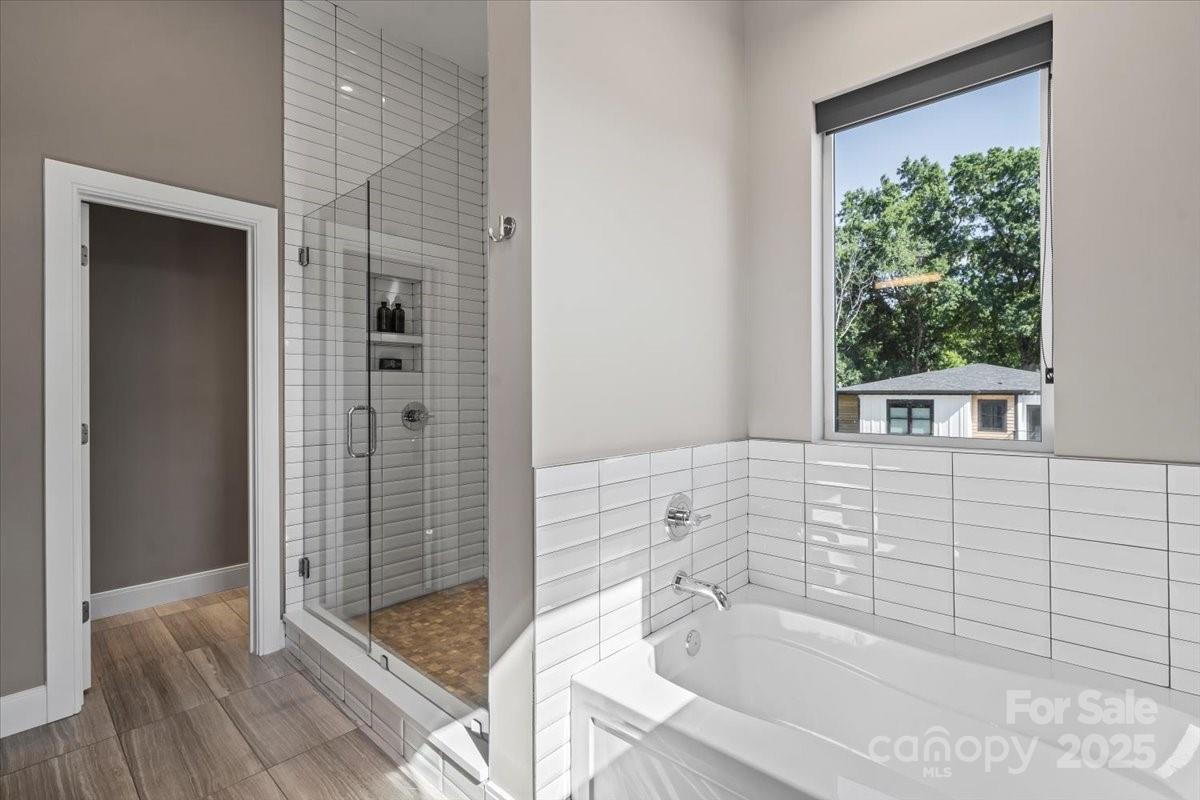 1409 N Alexander Street