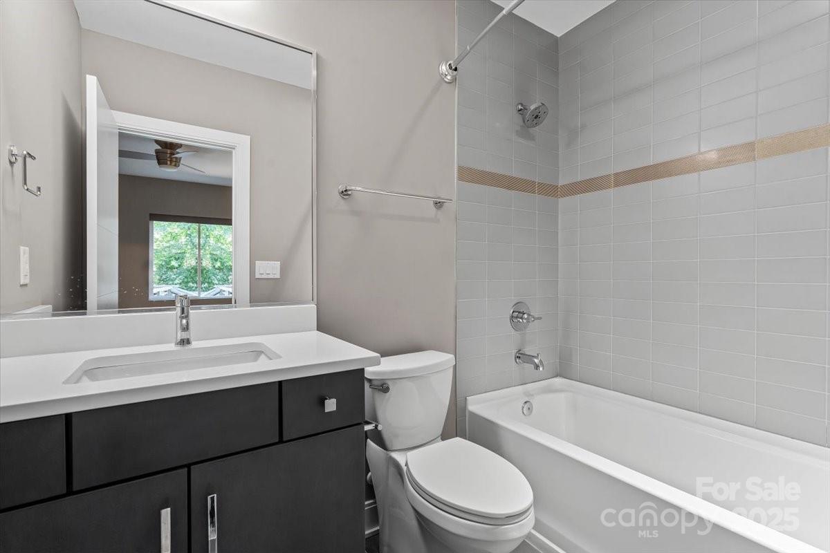 1409 N Alexander Street