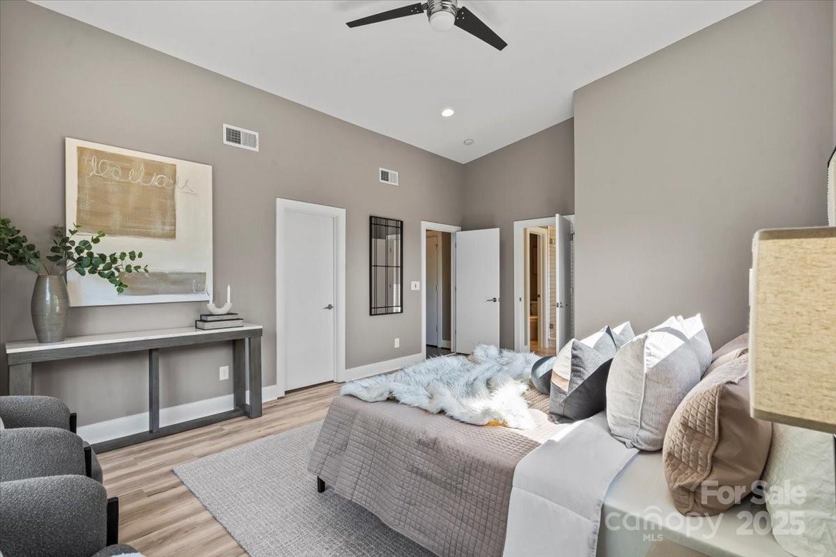 1409 N Alexander Street