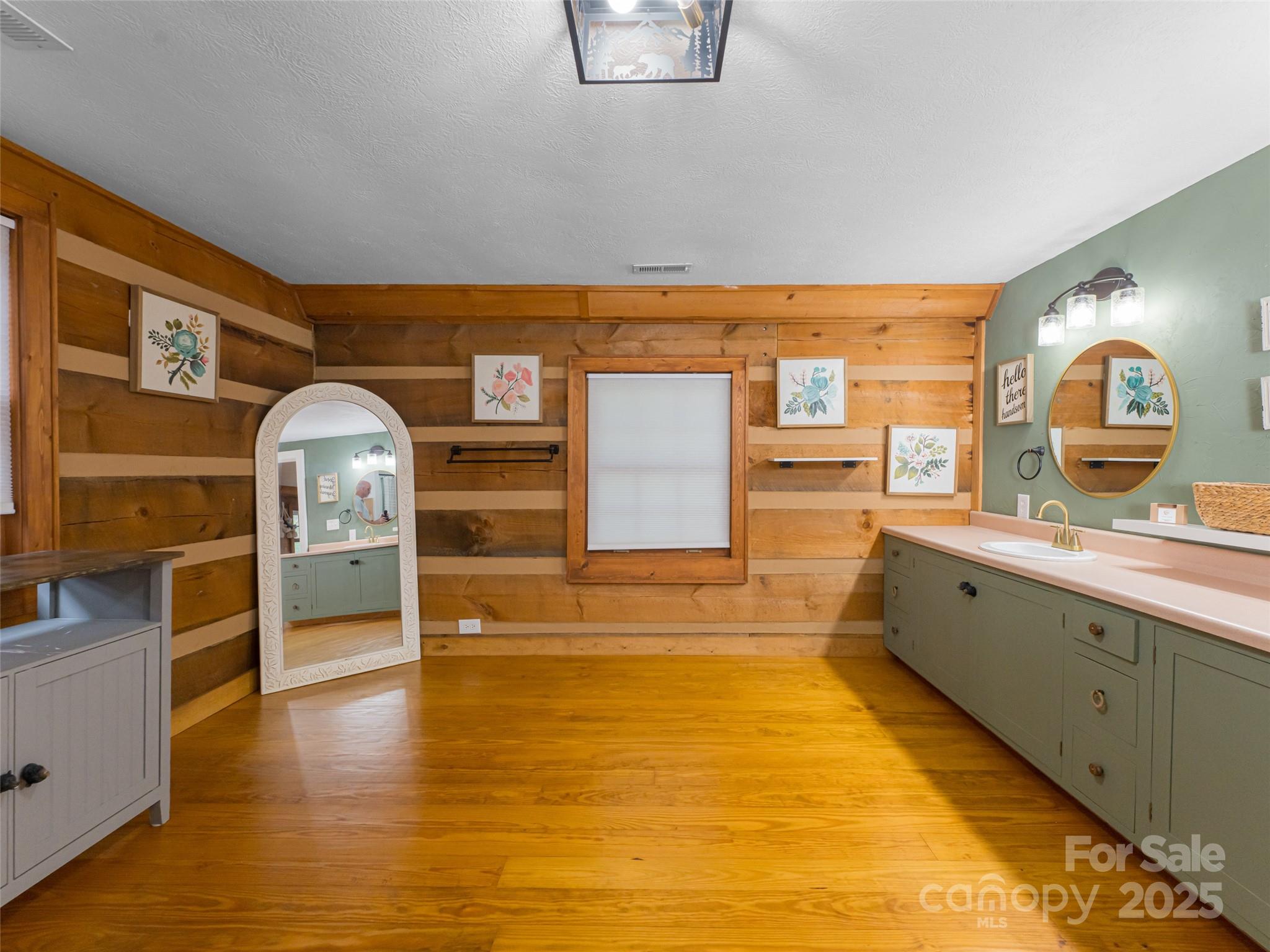 1229 Upper Brush Creek Road