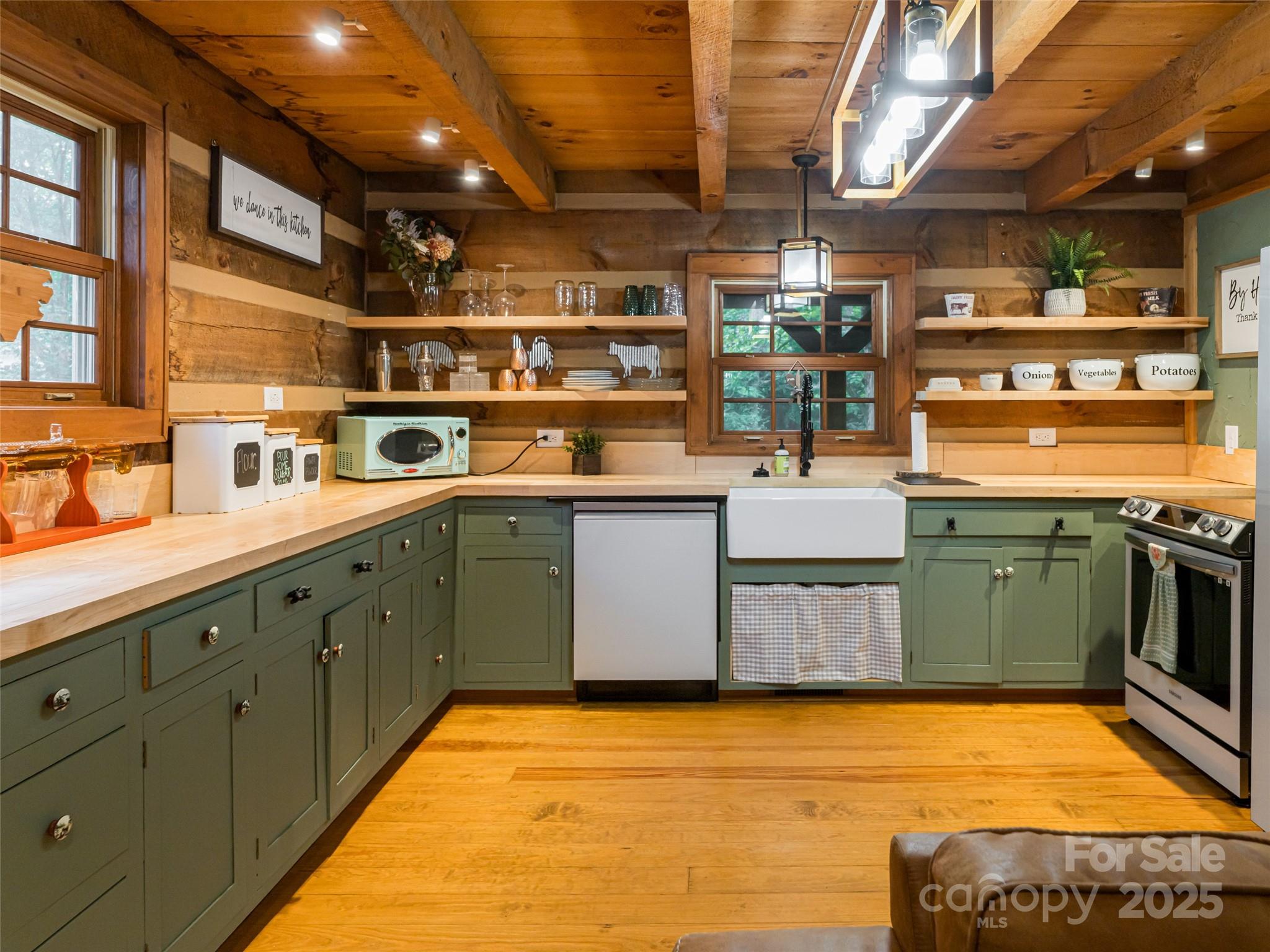 1229 Upper Brush Creek Road