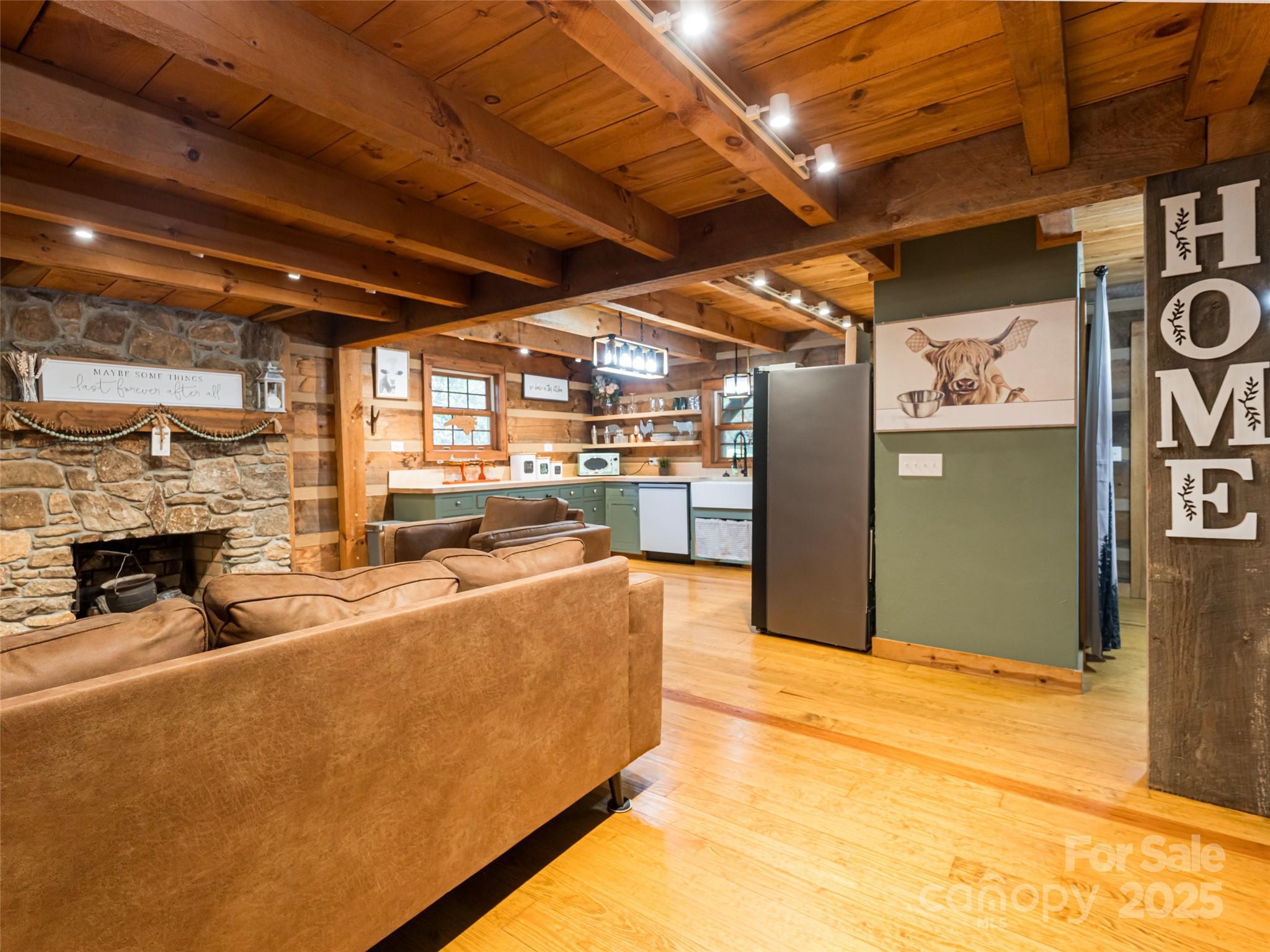 1229 Upper Brush Creek Road