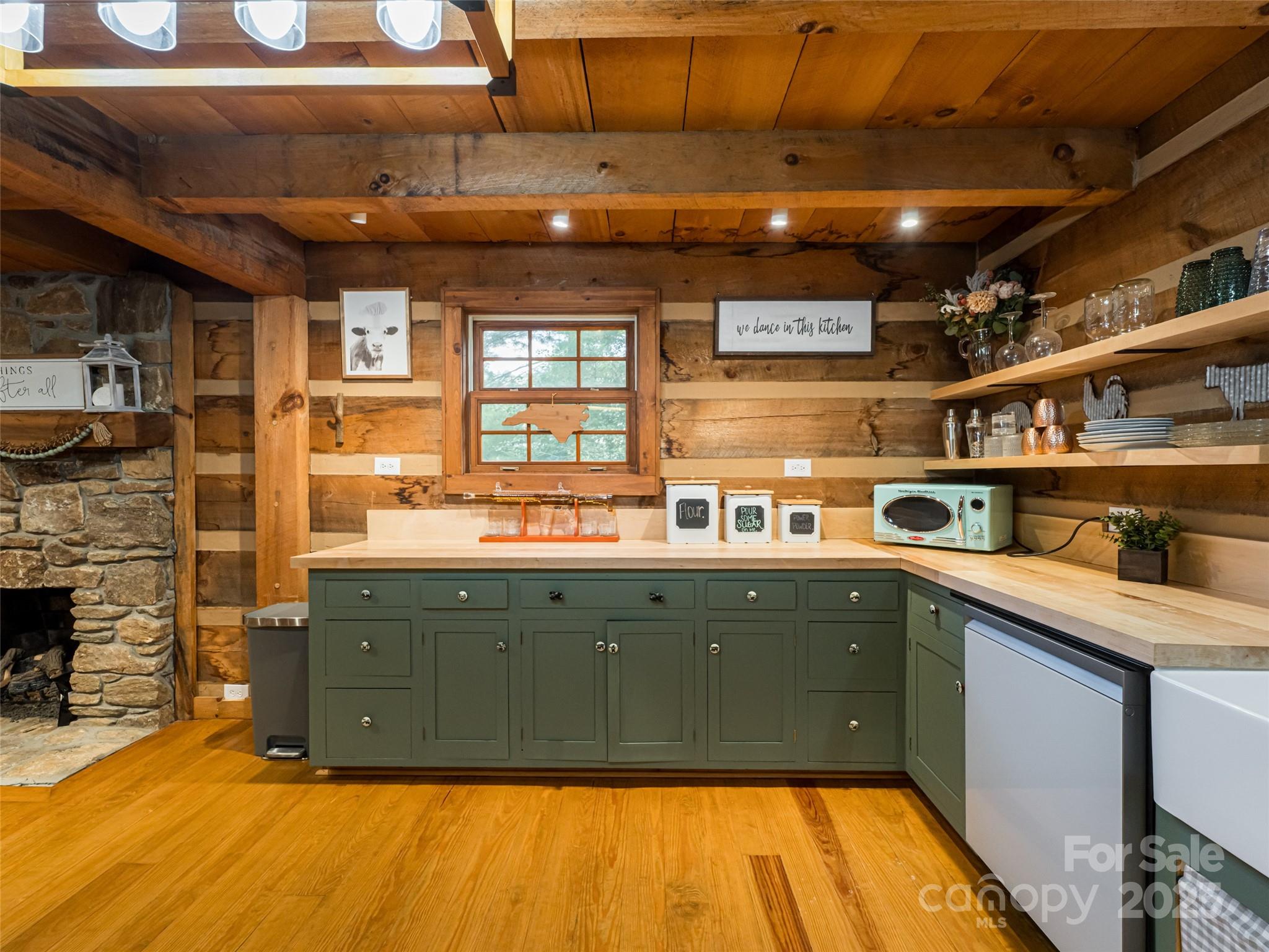 1229 Upper Brush Creek Road