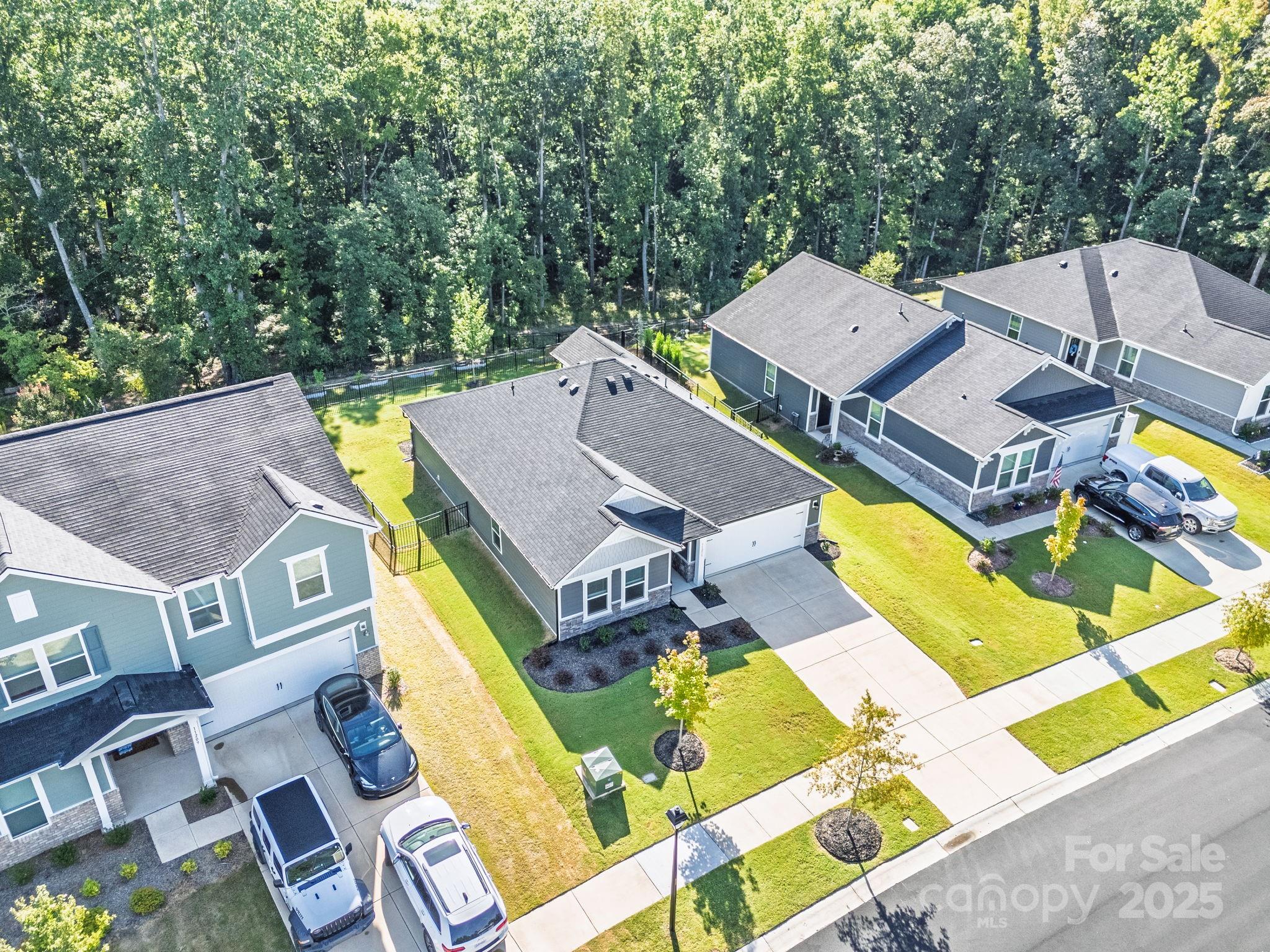 11213 Redcoat Hill Lane