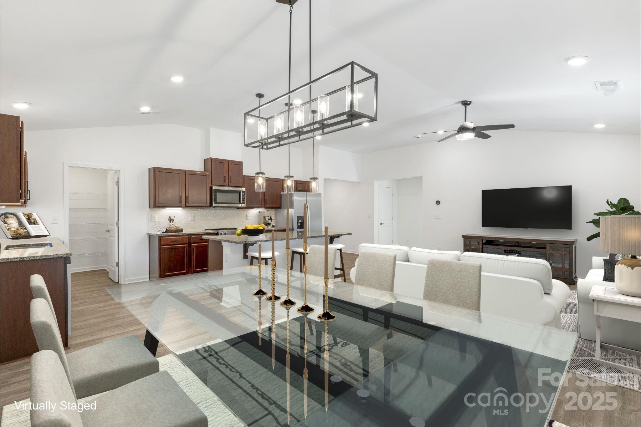 11213 Redcoat Hill Lane