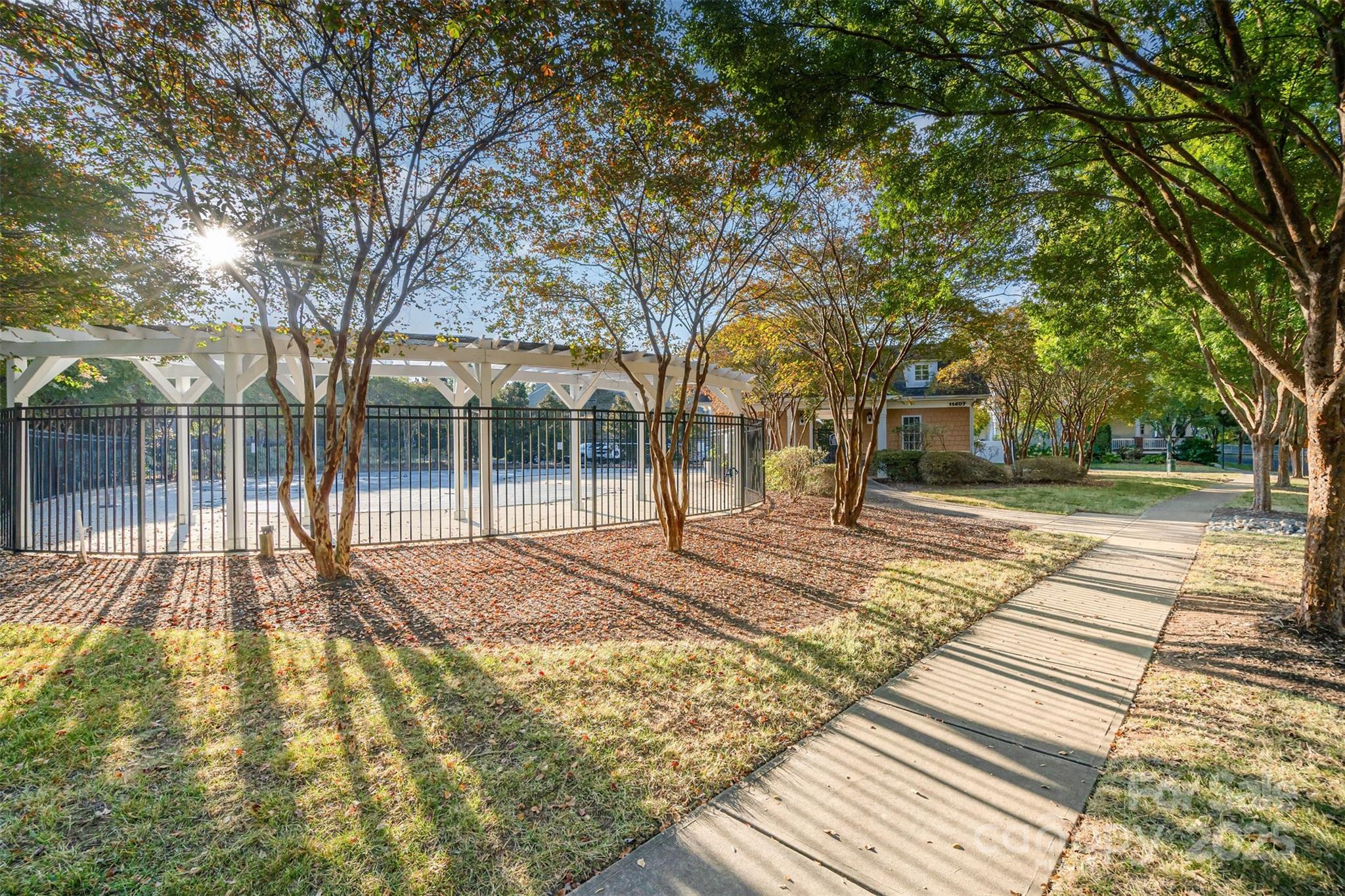 9252 Creekside Park Road