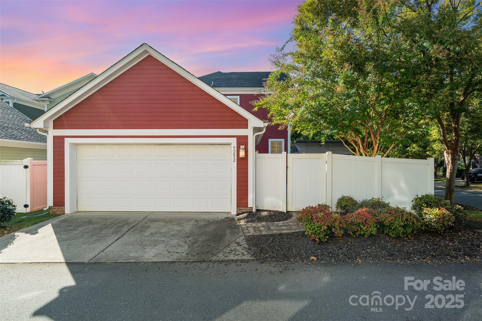 9252 Creekside Park Road