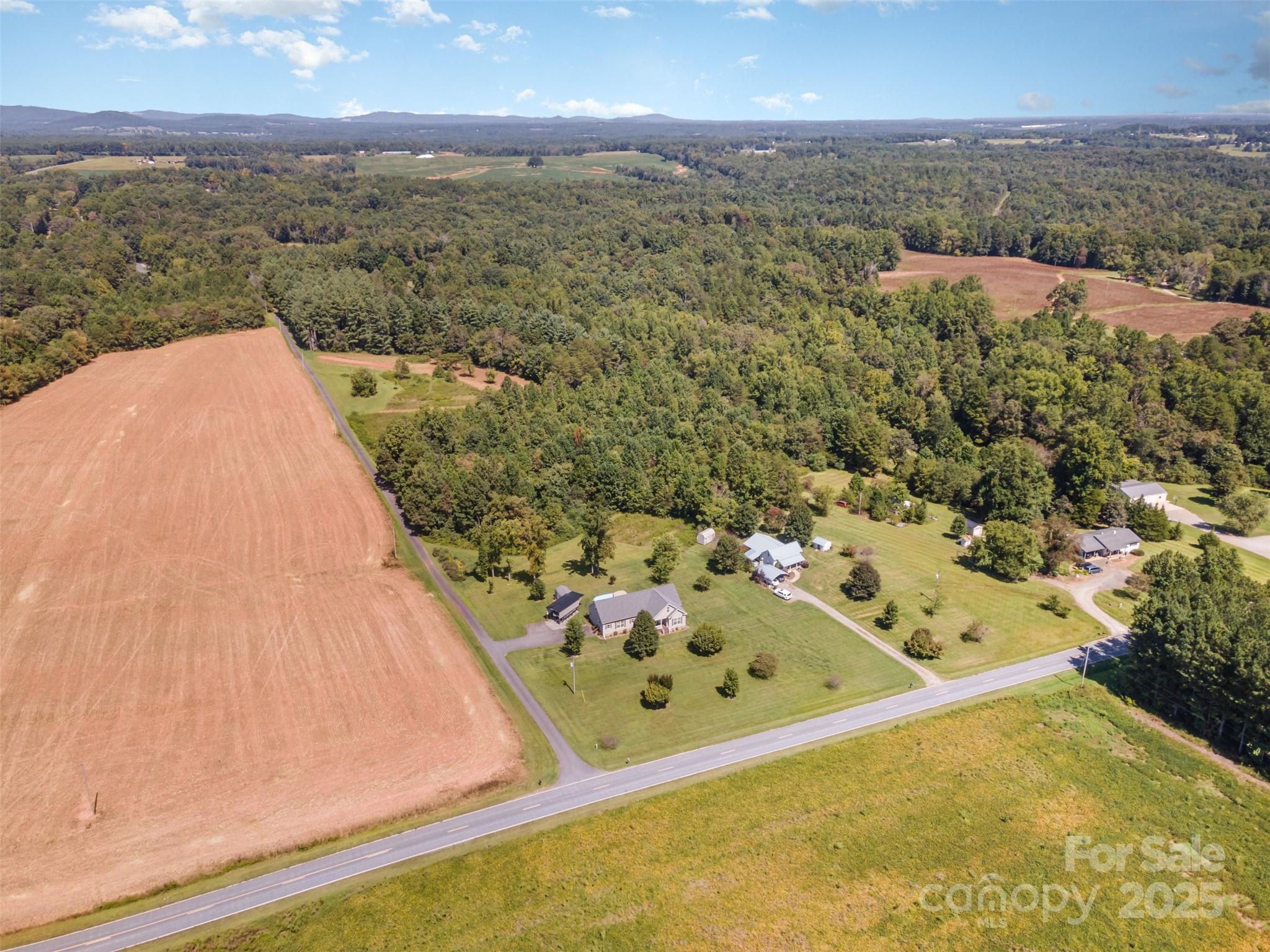 326 Dowell Road Unit: 1