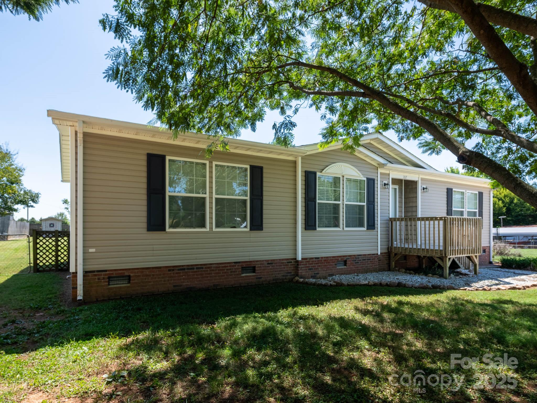 107 White Ridge Lane