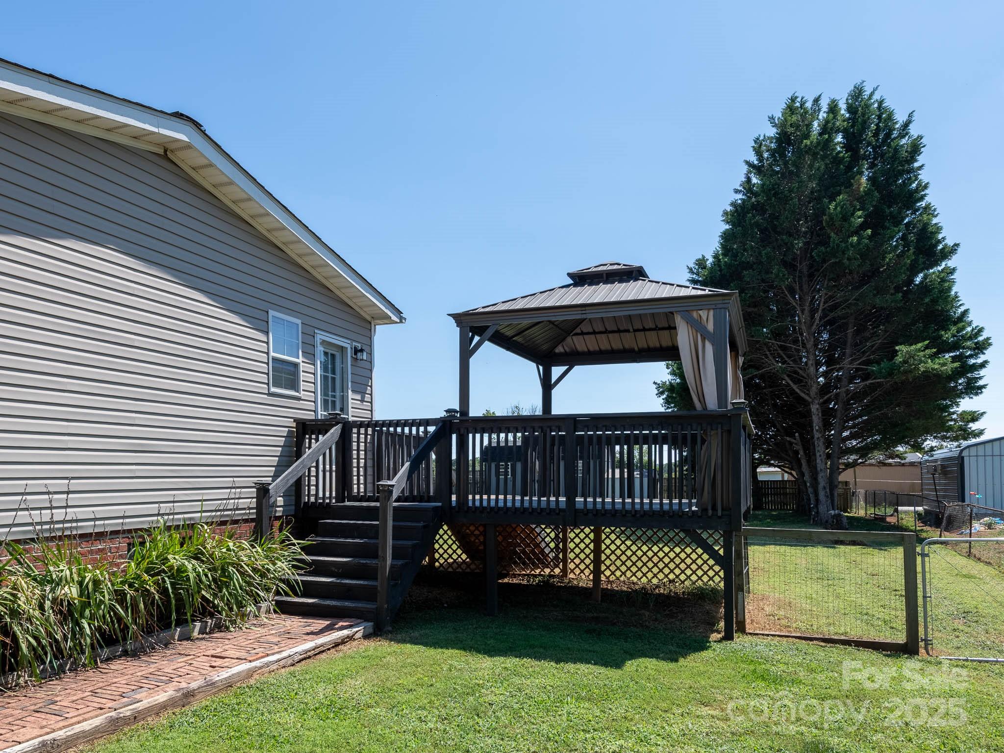 107 White Ridge Lane