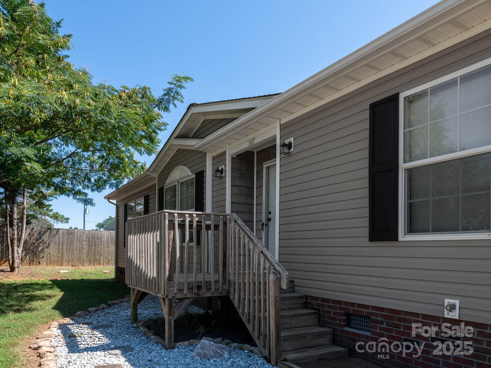 107 White Ridge Lane