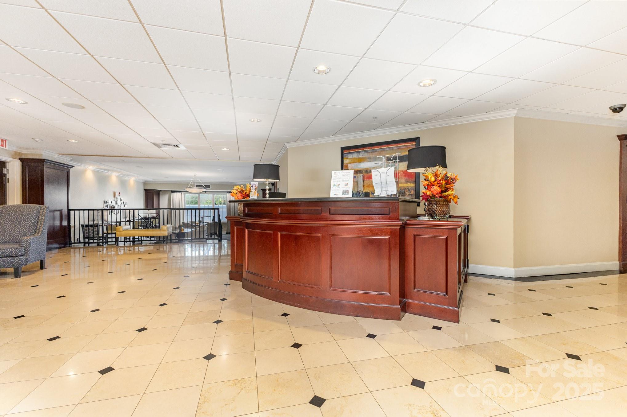 300 W 5th Street Unit: 250
