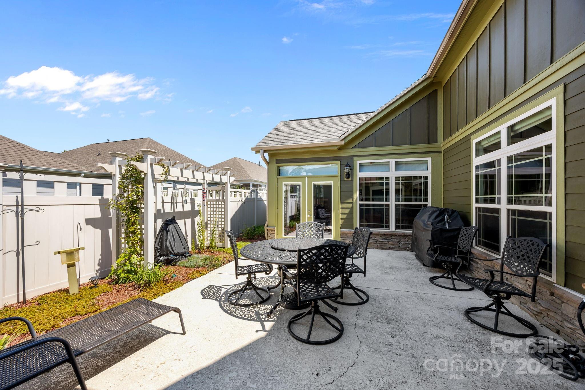 537 Summerfield Place