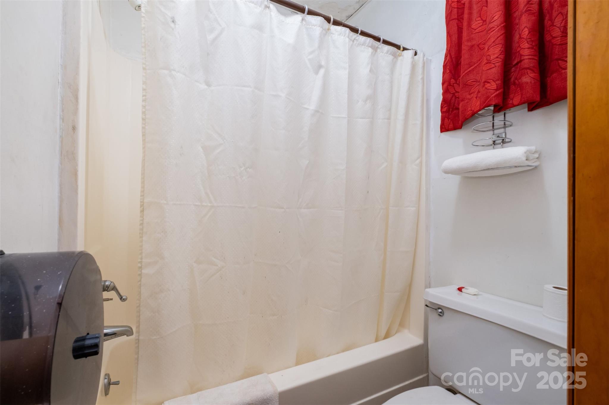 6834 Wilkinson Boulevard