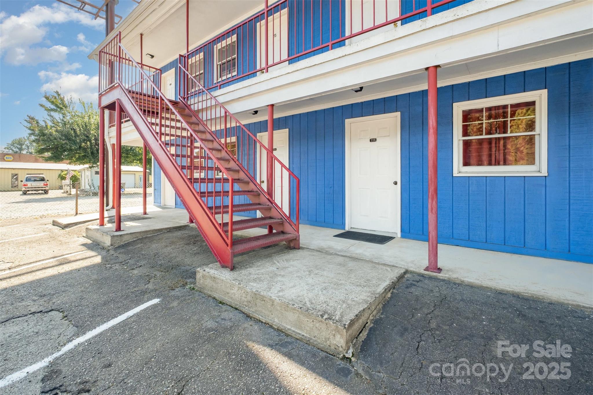 6834 Wilkinson Boulevard