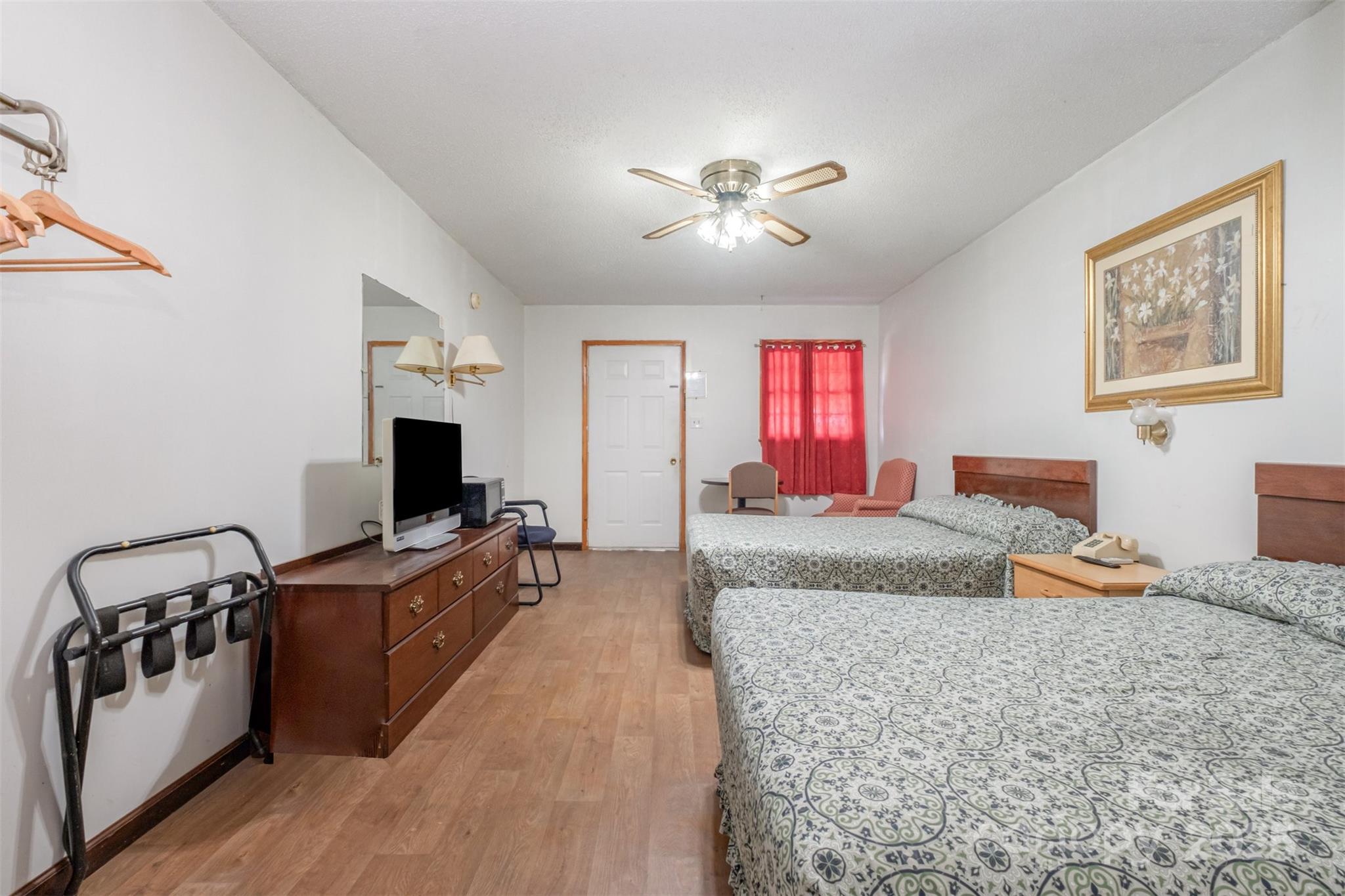 6834 Wilkinson Boulevard