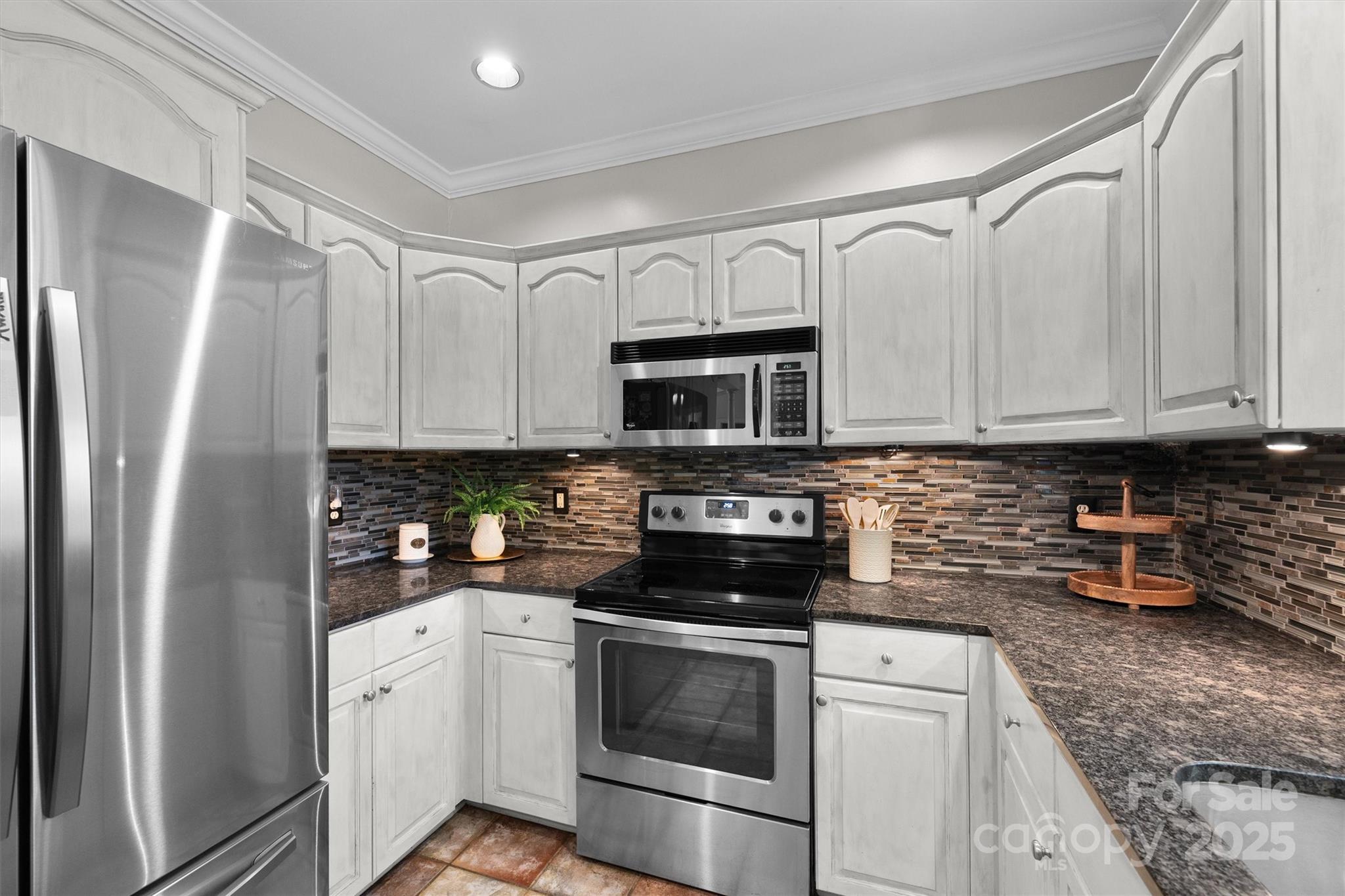 9001 Windjammer Drive