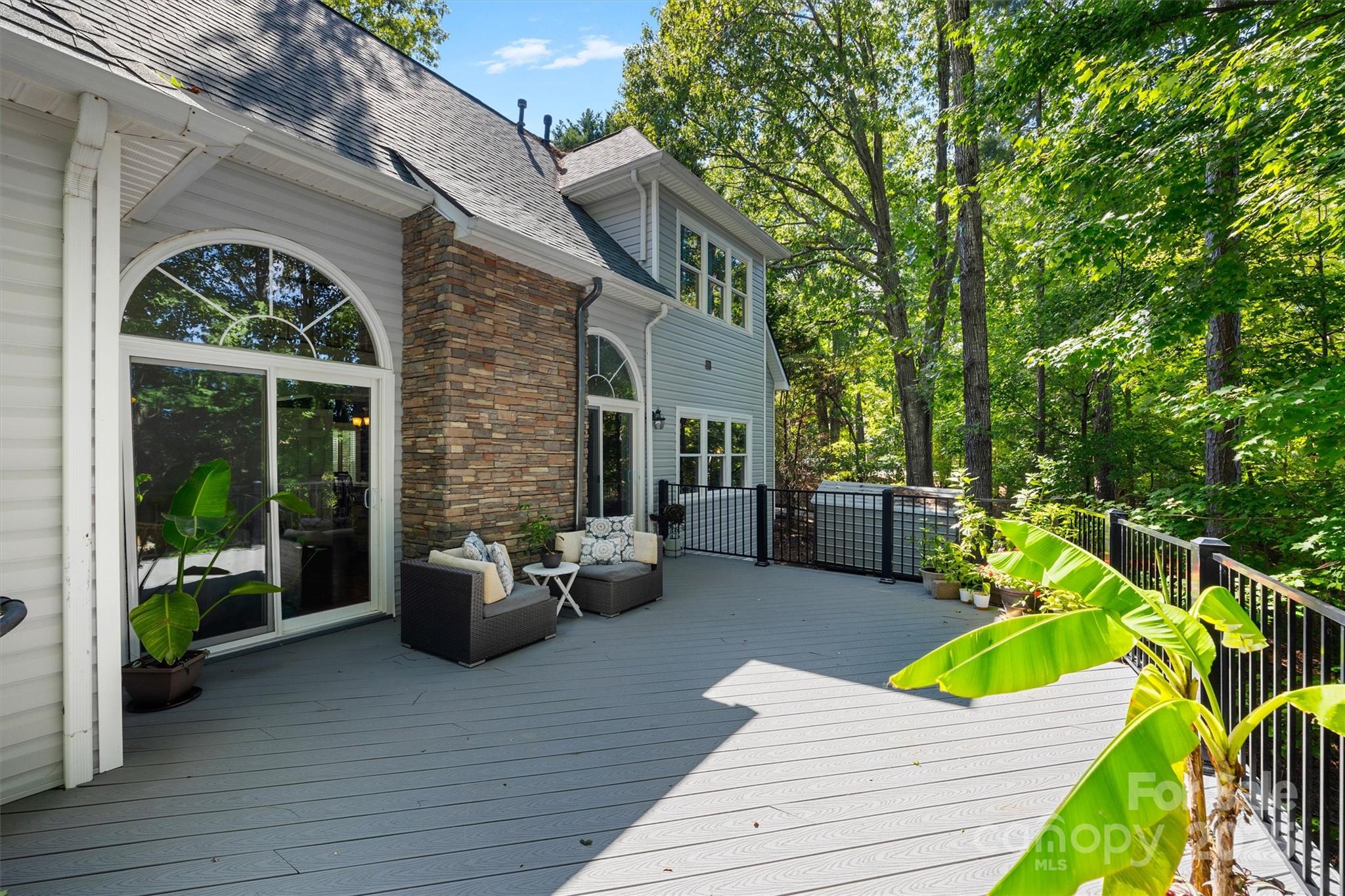 9001 Windjammer Drive