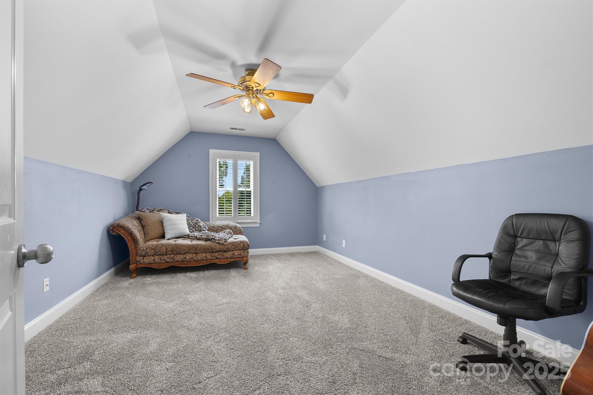 9001 Windjammer Drive