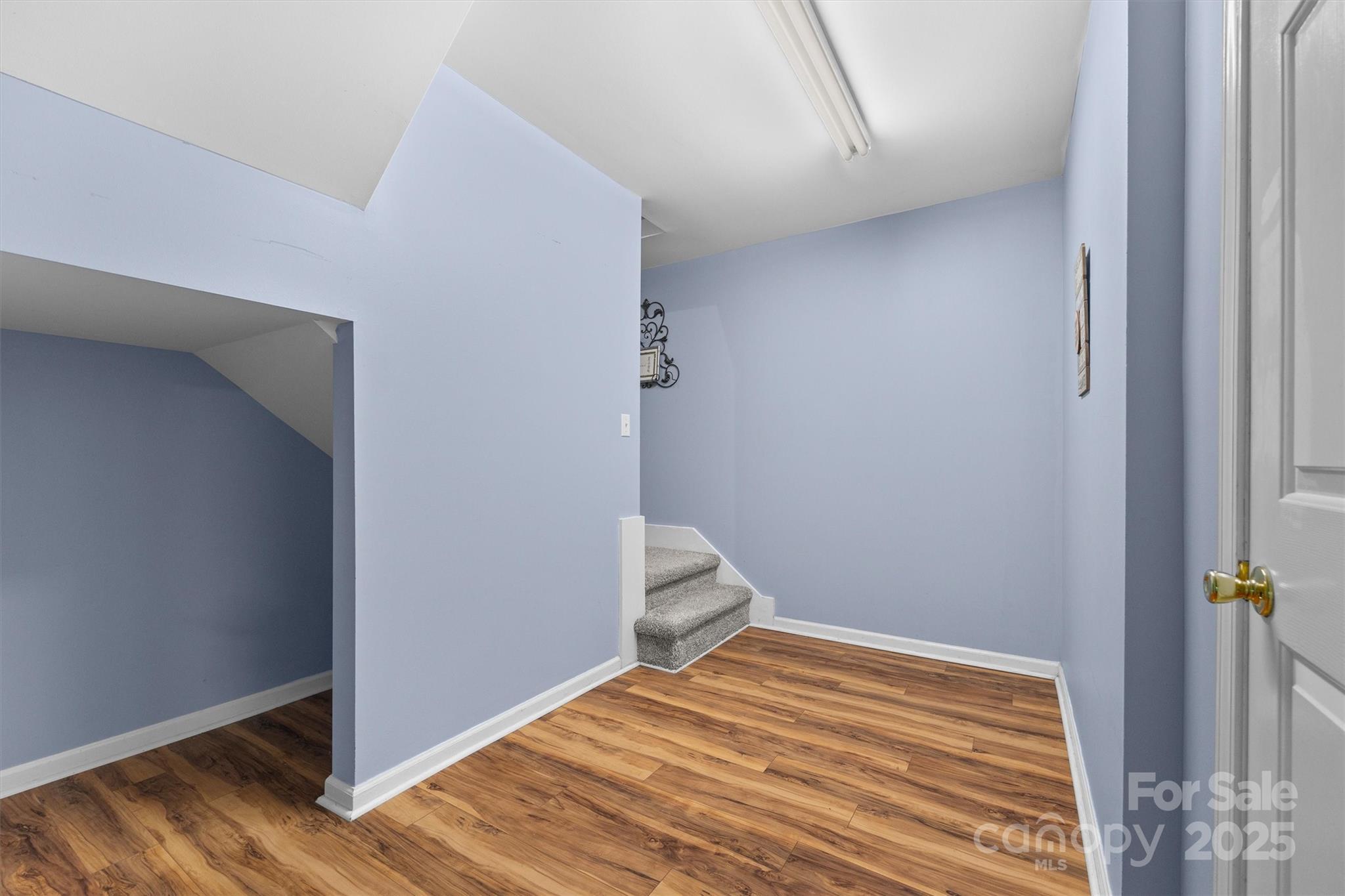 9001 Windjammer Drive