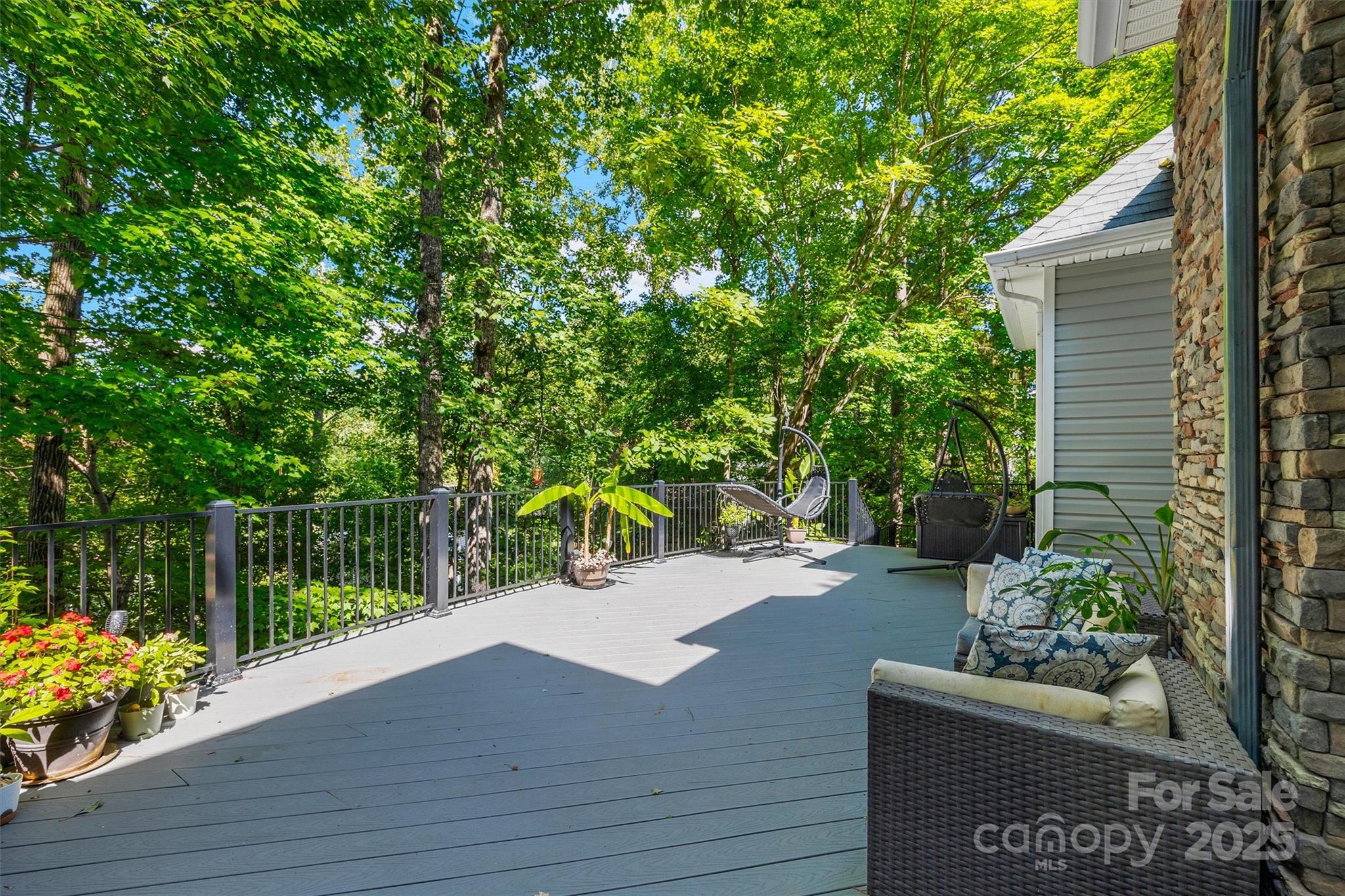 9001 Windjammer Drive