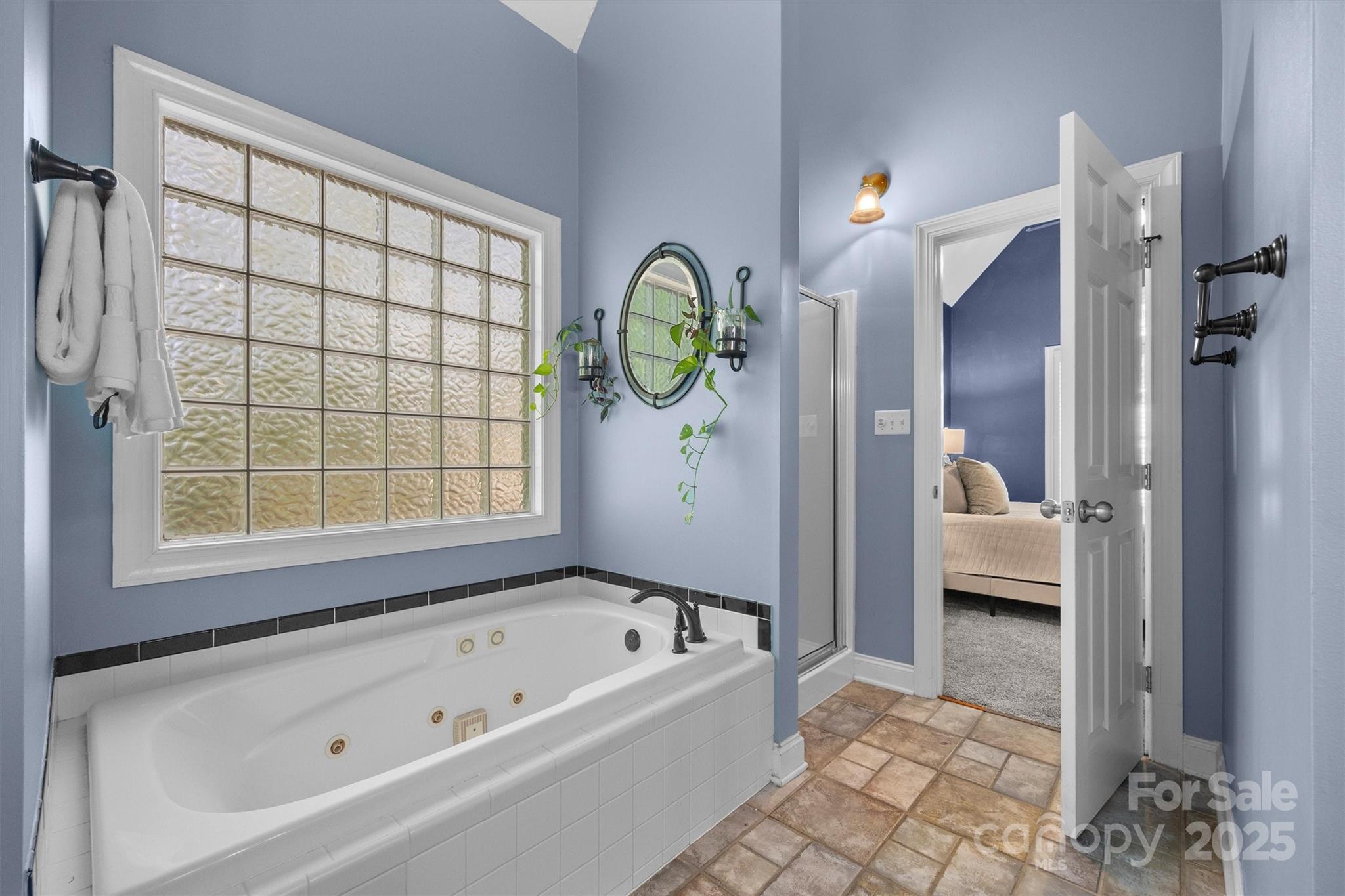 9001 Windjammer Drive