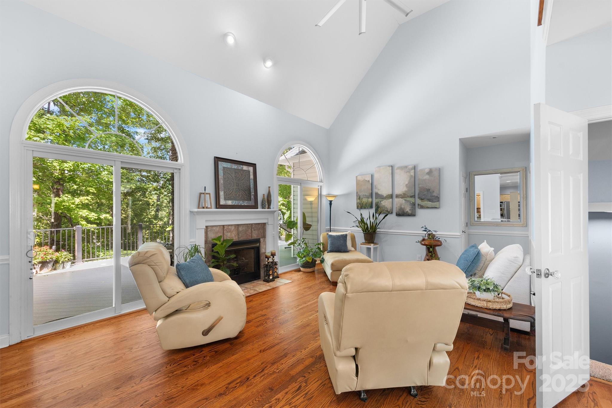 9001 Windjammer Drive