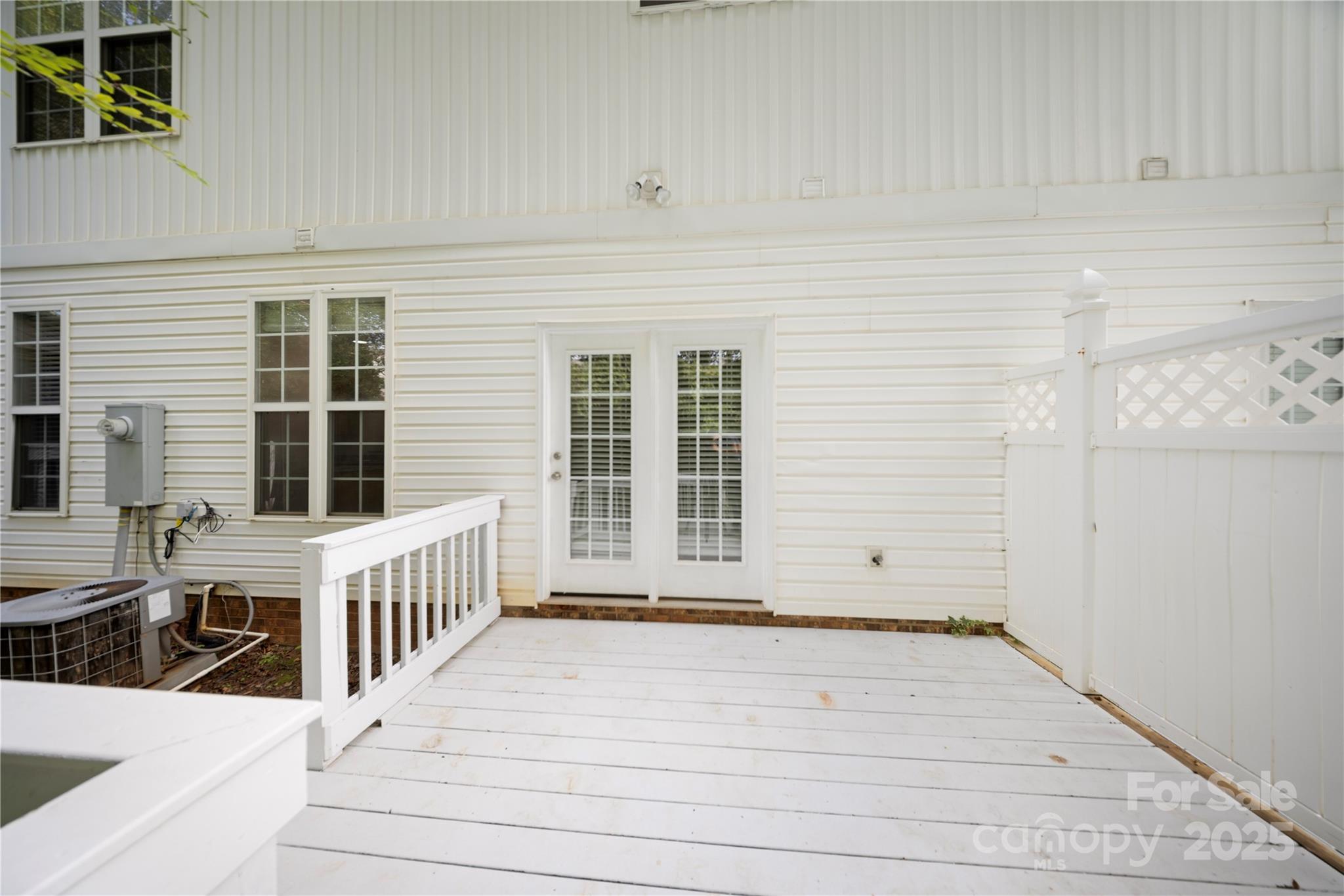 729 Torrey Pines Lane