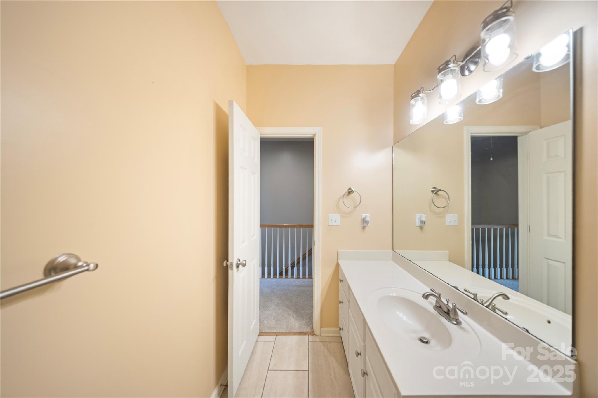 729 Torrey Pines Lane