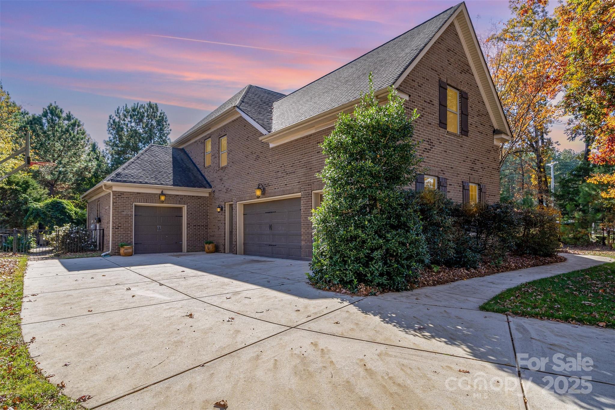 208 Pumpkin Seed Court