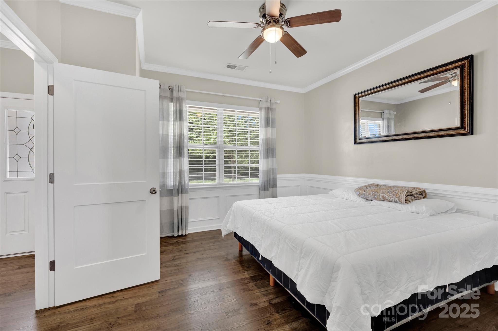 147 Kingsway Drive