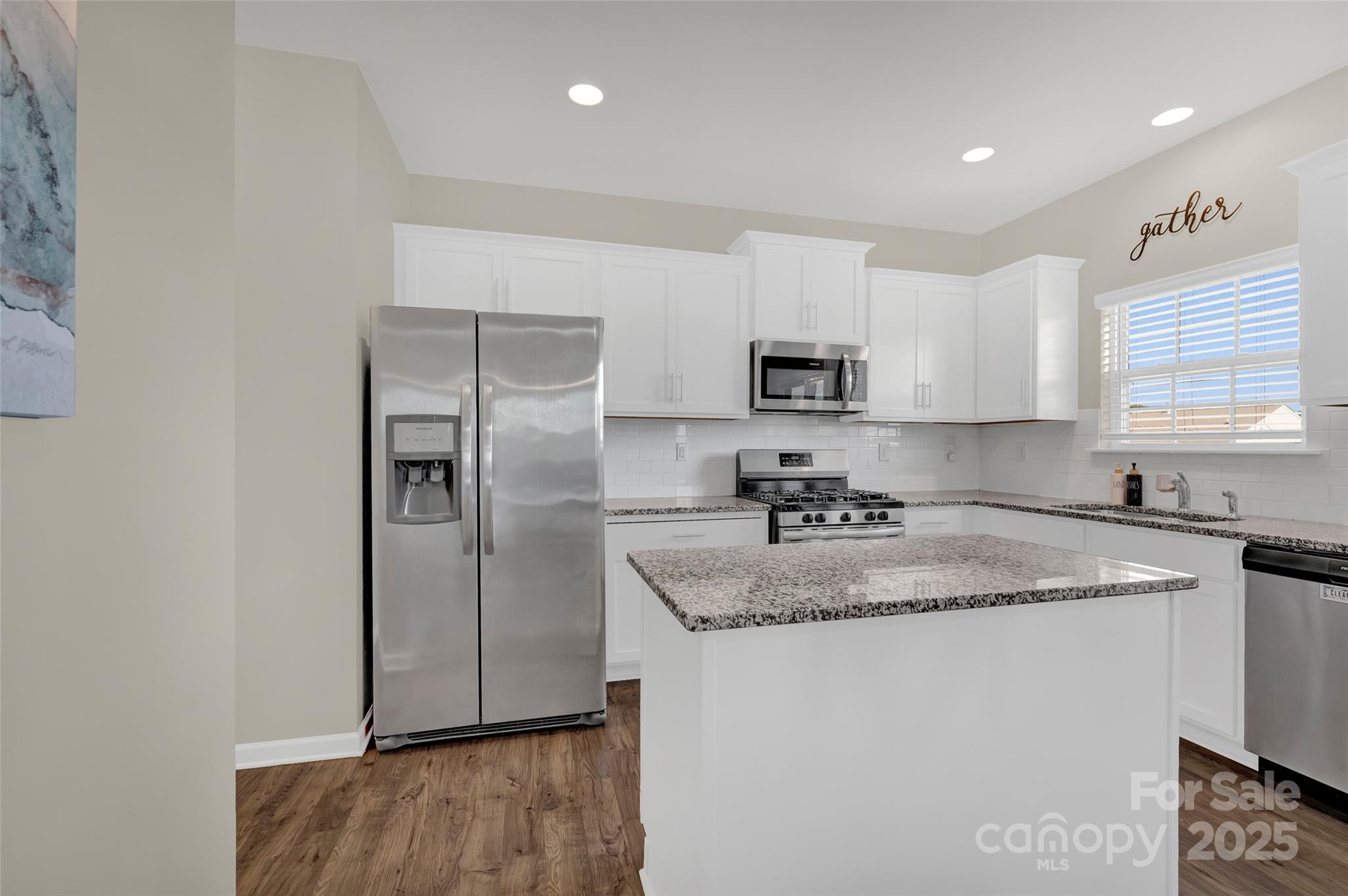 147 Kingsway Drive