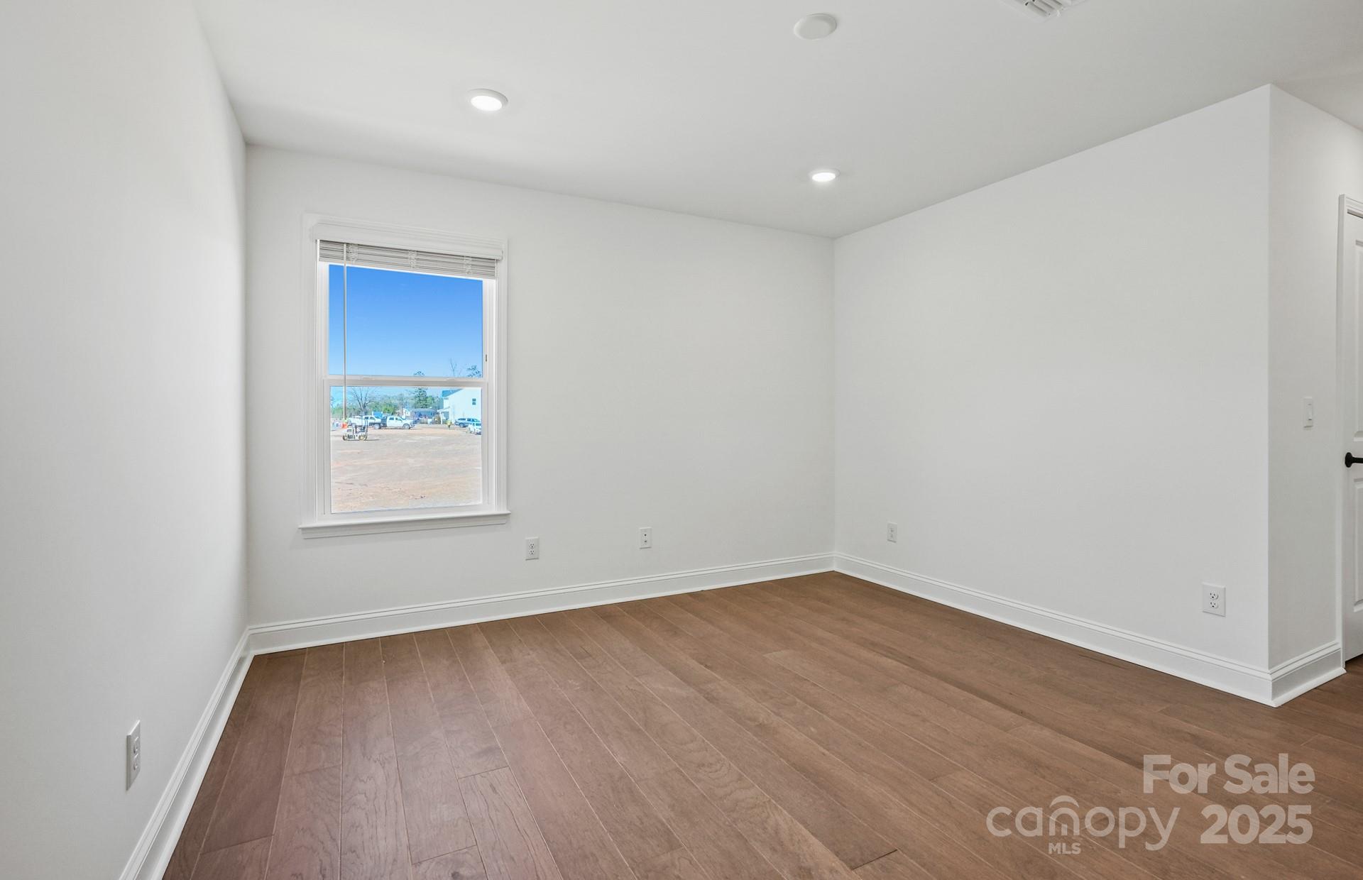 2144 Millennium Drive Unit: 95