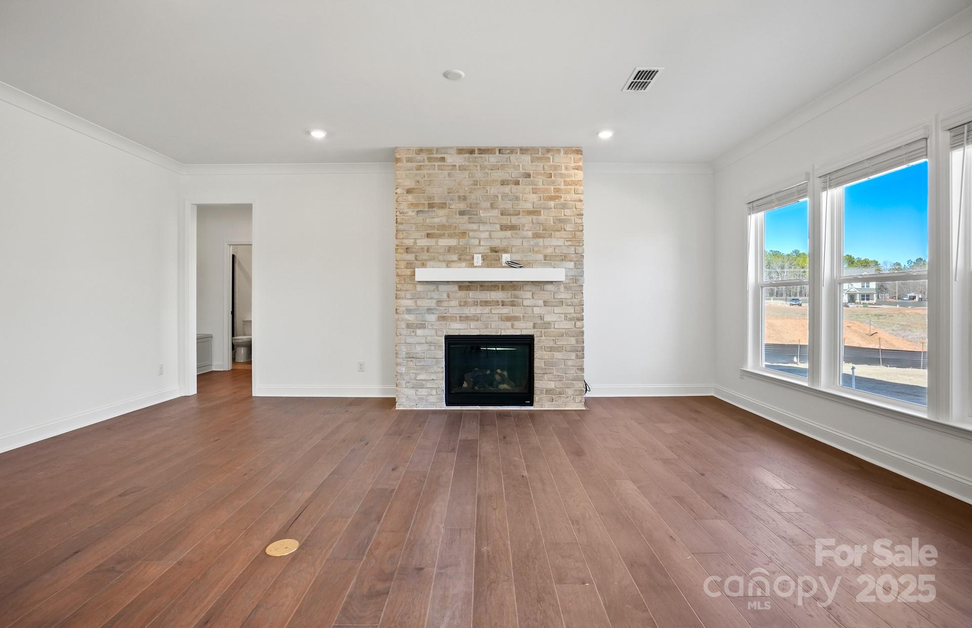 2144 Millennium Drive Unit: 95