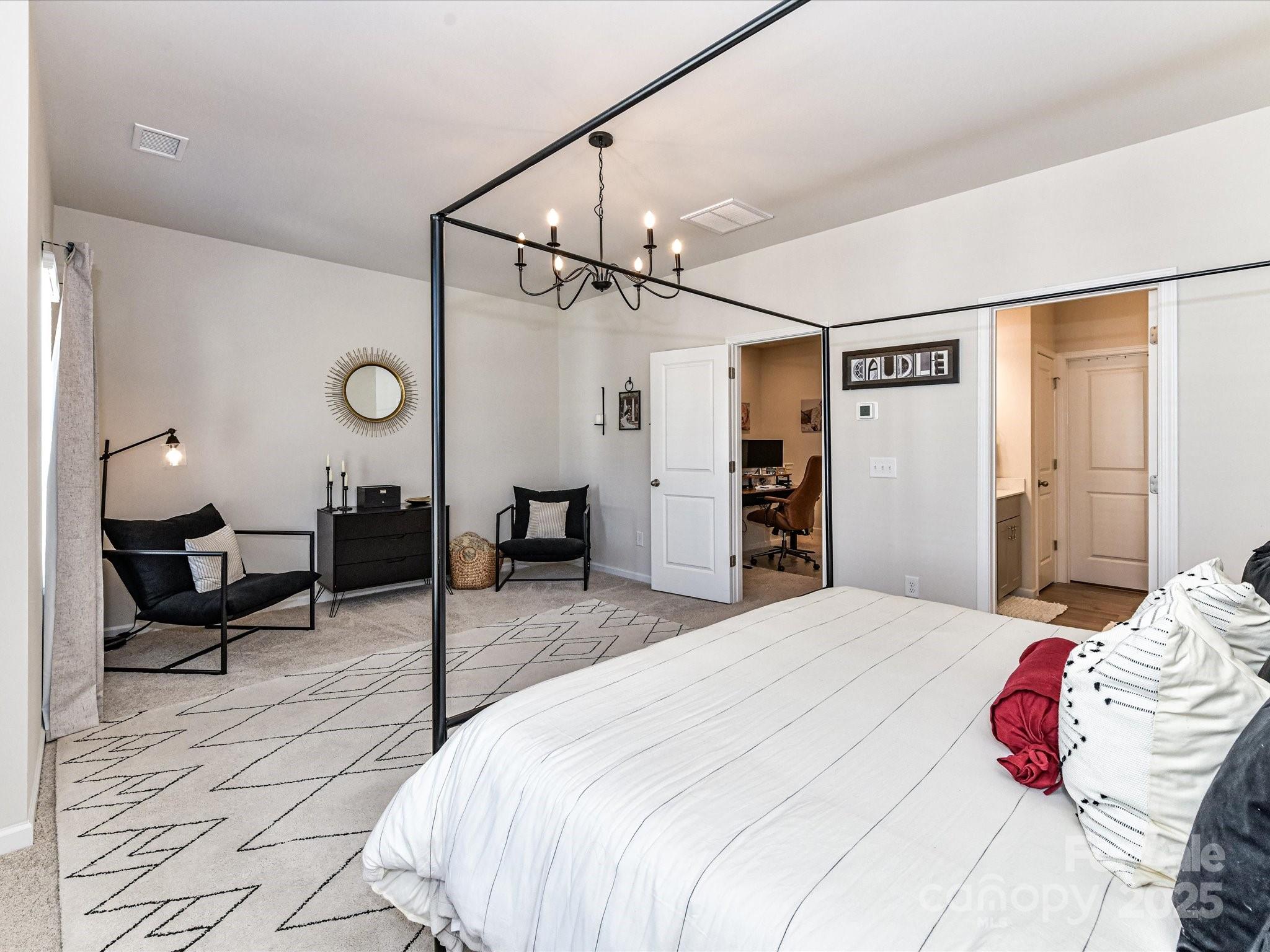 44 Woodsdale Place SE Unit: 9