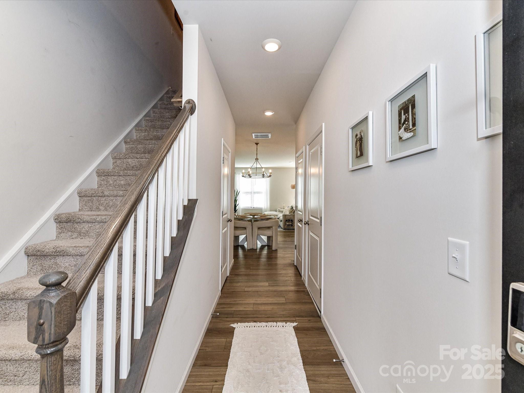 44 Woodsdale Place SE Unit: 9